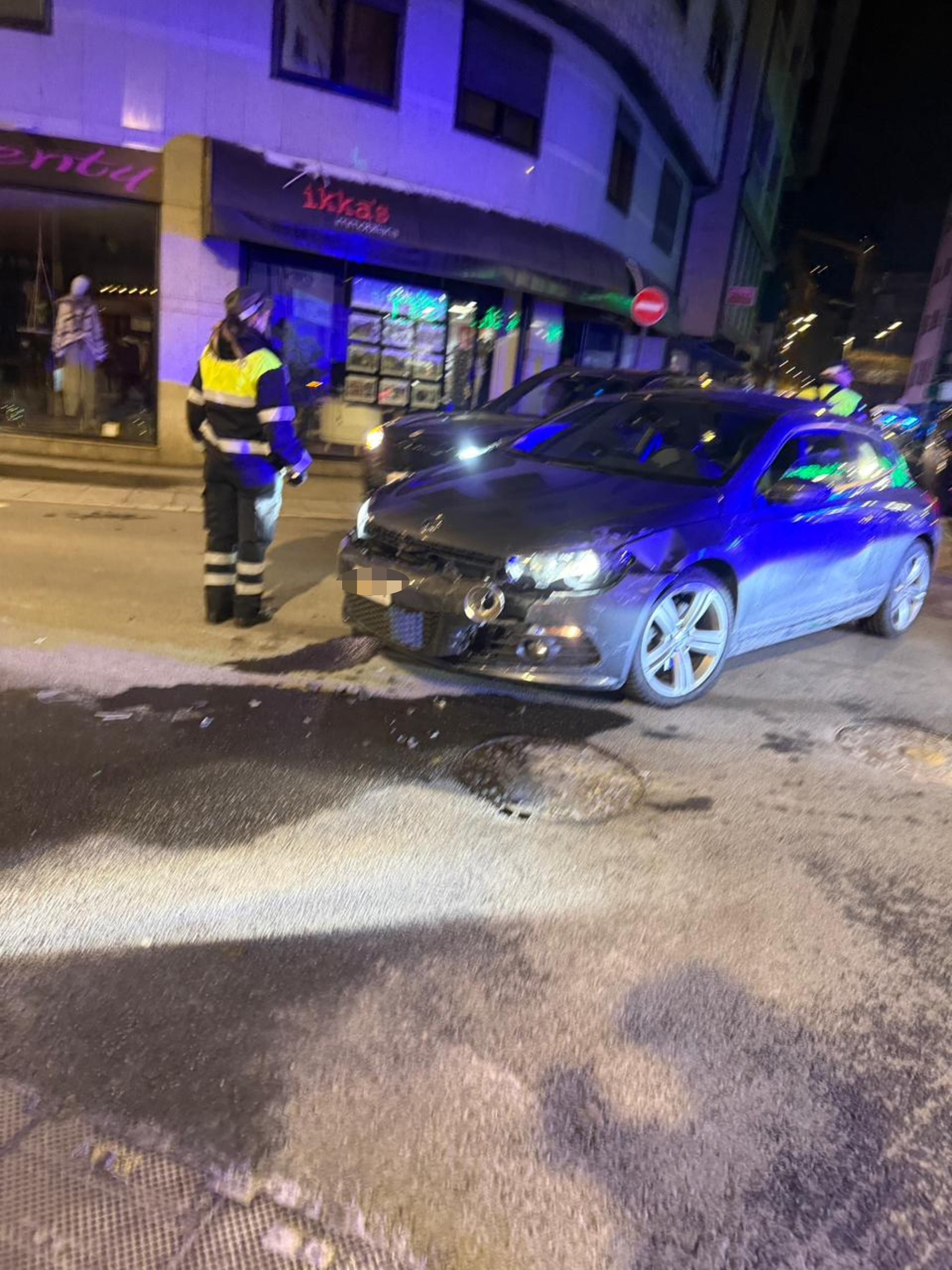 Un dels vehicles implicat en el xoc.