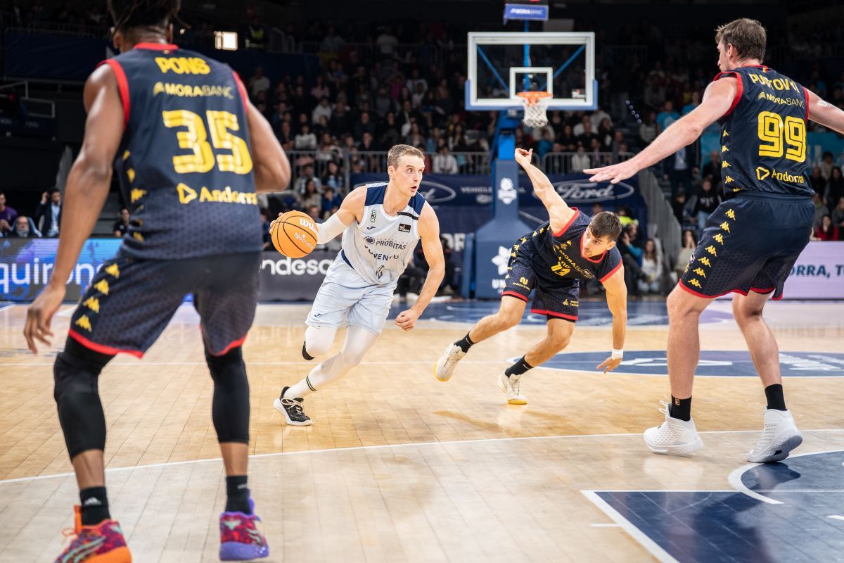 Hakanson ha estat un dels millors jugadors d'un Joventut discret.