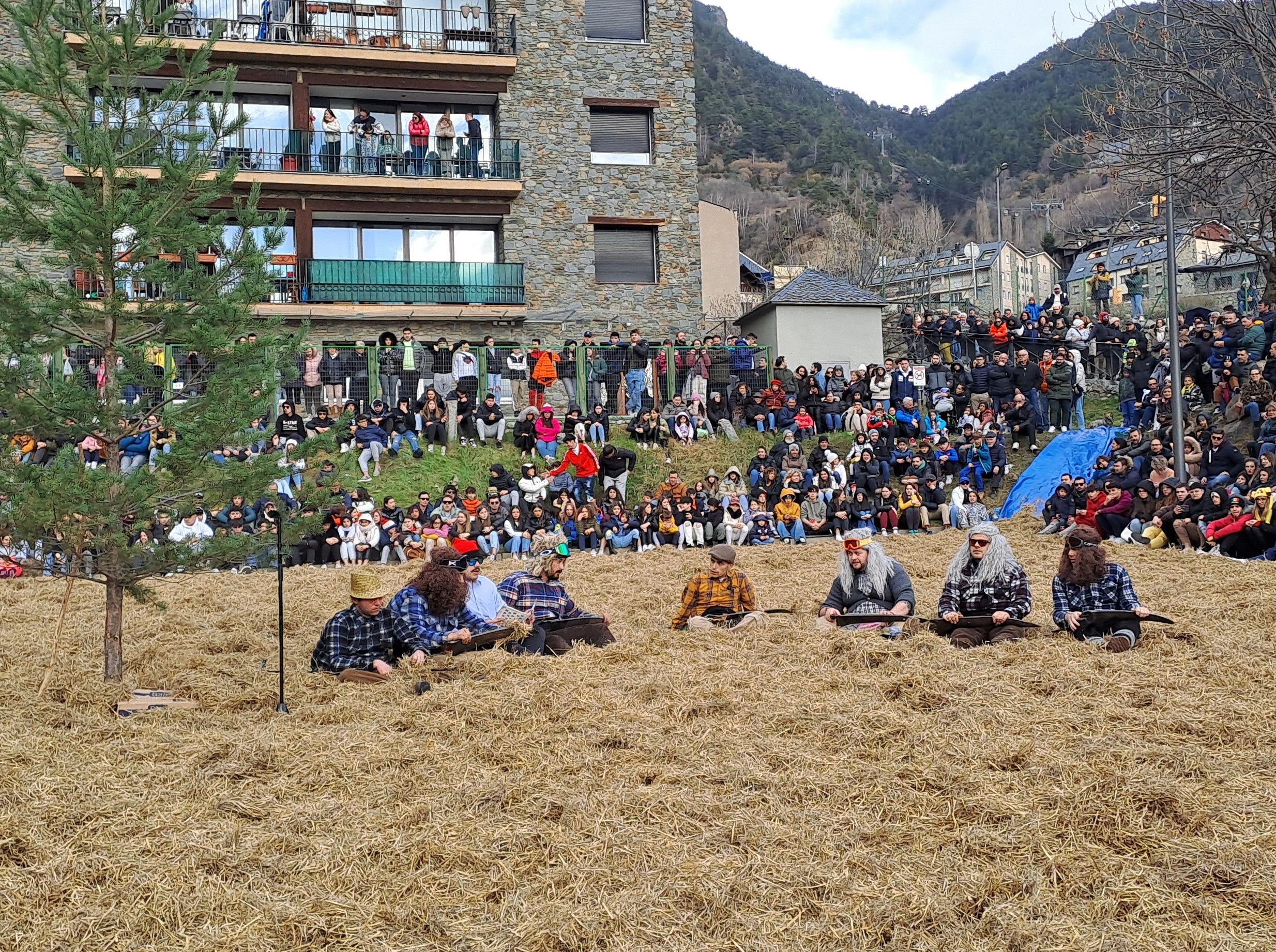 El ball de l'ossa és un dels actes centrals del Carnaval d'Encamp.