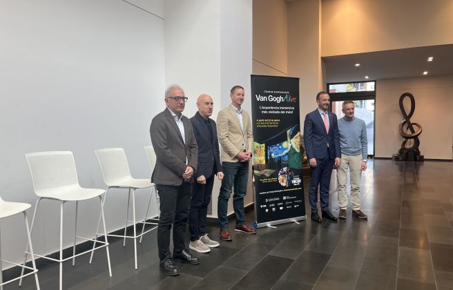 Francesc Camp, Quim Dolsa, Rob Kirk, Jordi Torres i Gilbert Saboya, durant la presentació.