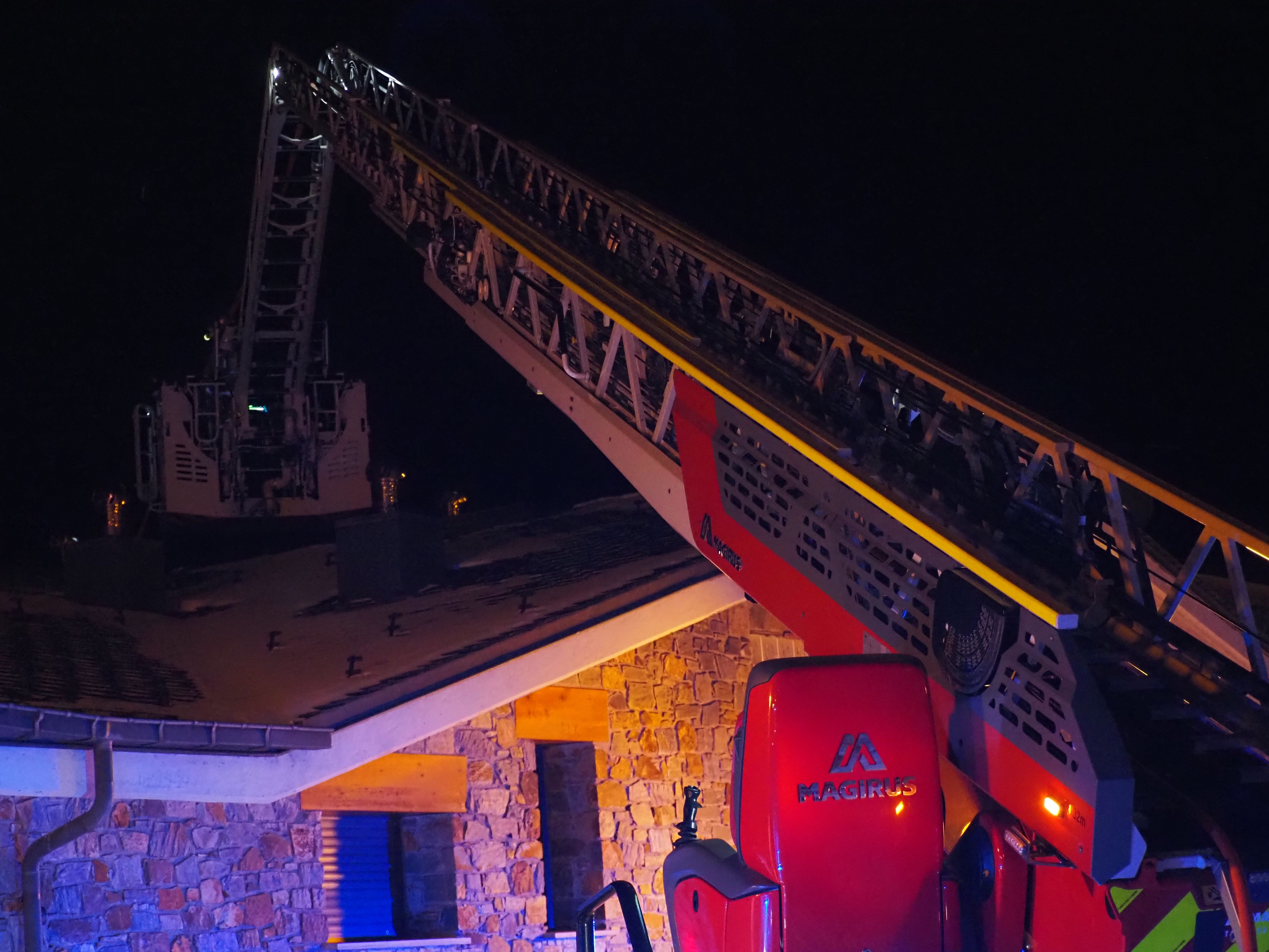 El camió escala desplegat.