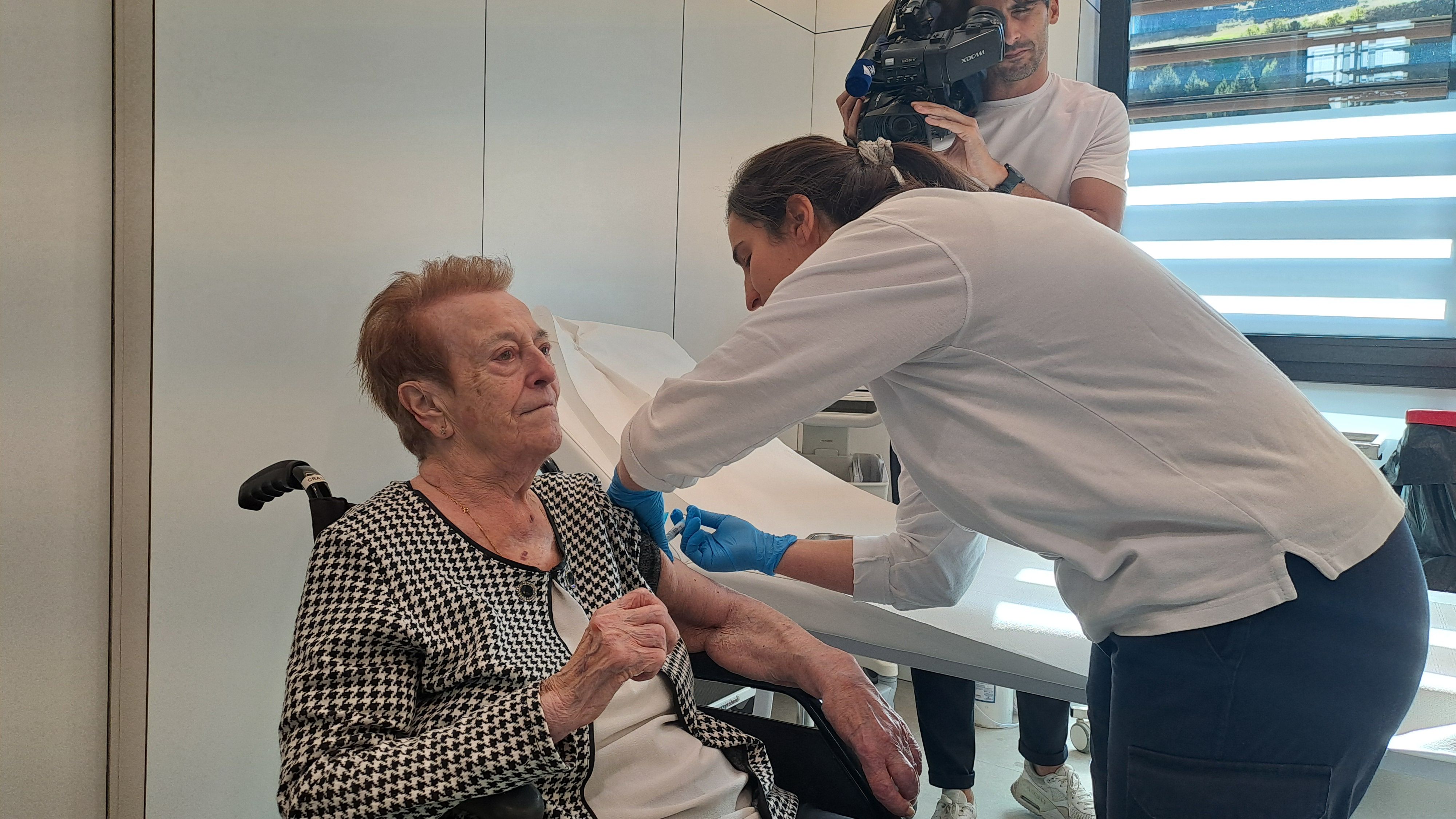 La campanya de vacunació contra la grip es va iniciar ara fa unes setmanes.