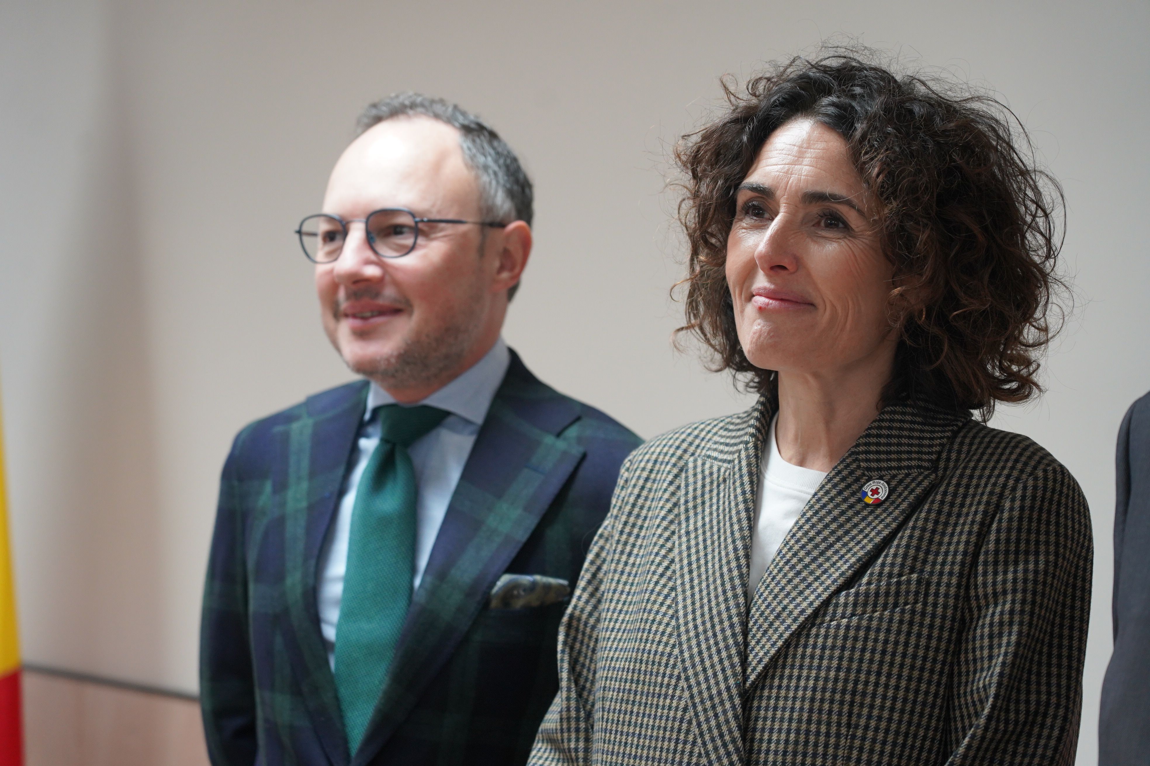 El cap de Govern, Xavier Espot i la presidenta de la Creu Roja, Vicky Marrugat. El cap de Govern, Xavier Espot i la presidenta de la Creu Roja, Vicky Marrugat.