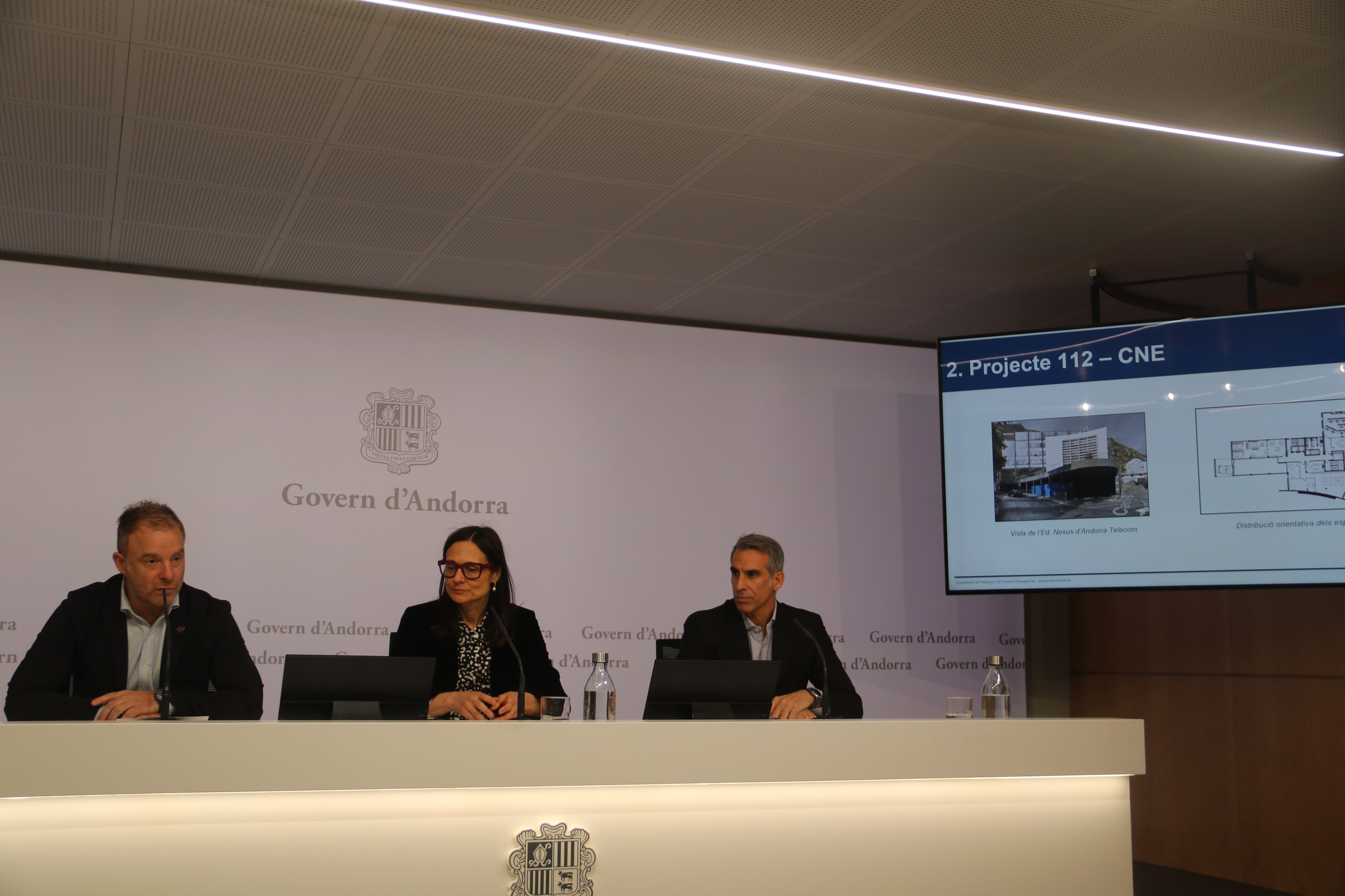 Cristian Pons, Ester Molné i César Marquina durant la compareixença d'aquest migdia.