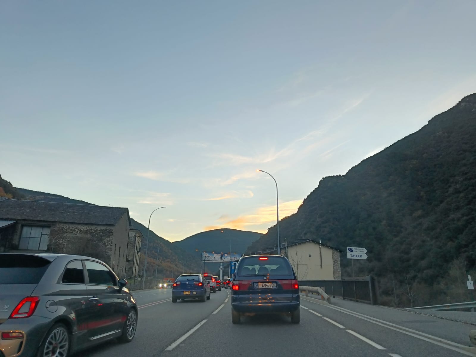 Trànsit de sortida del país.