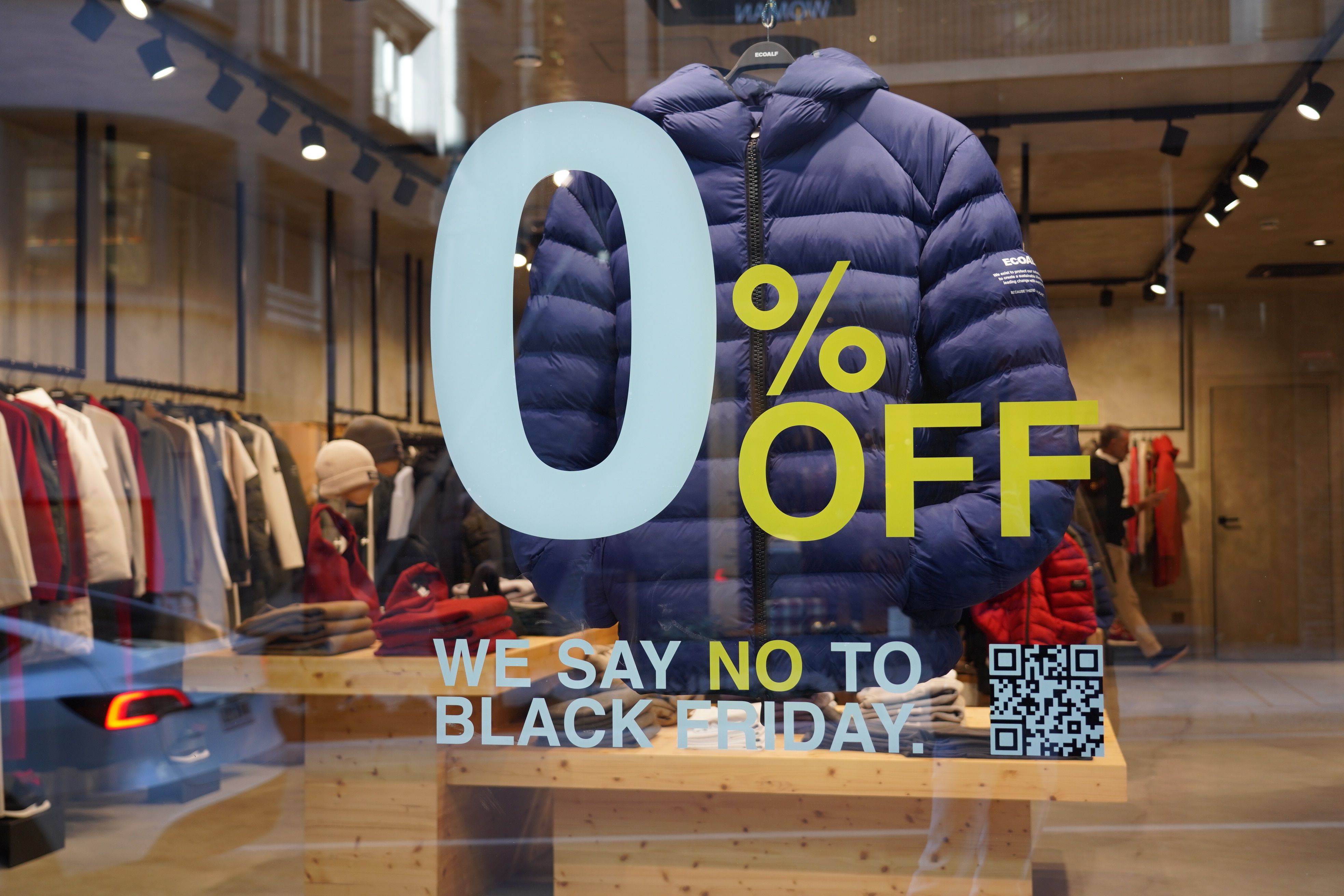 La botiga Ecoalf no s'ha apuntat a la moda del Black Friday per sostenibilitat.