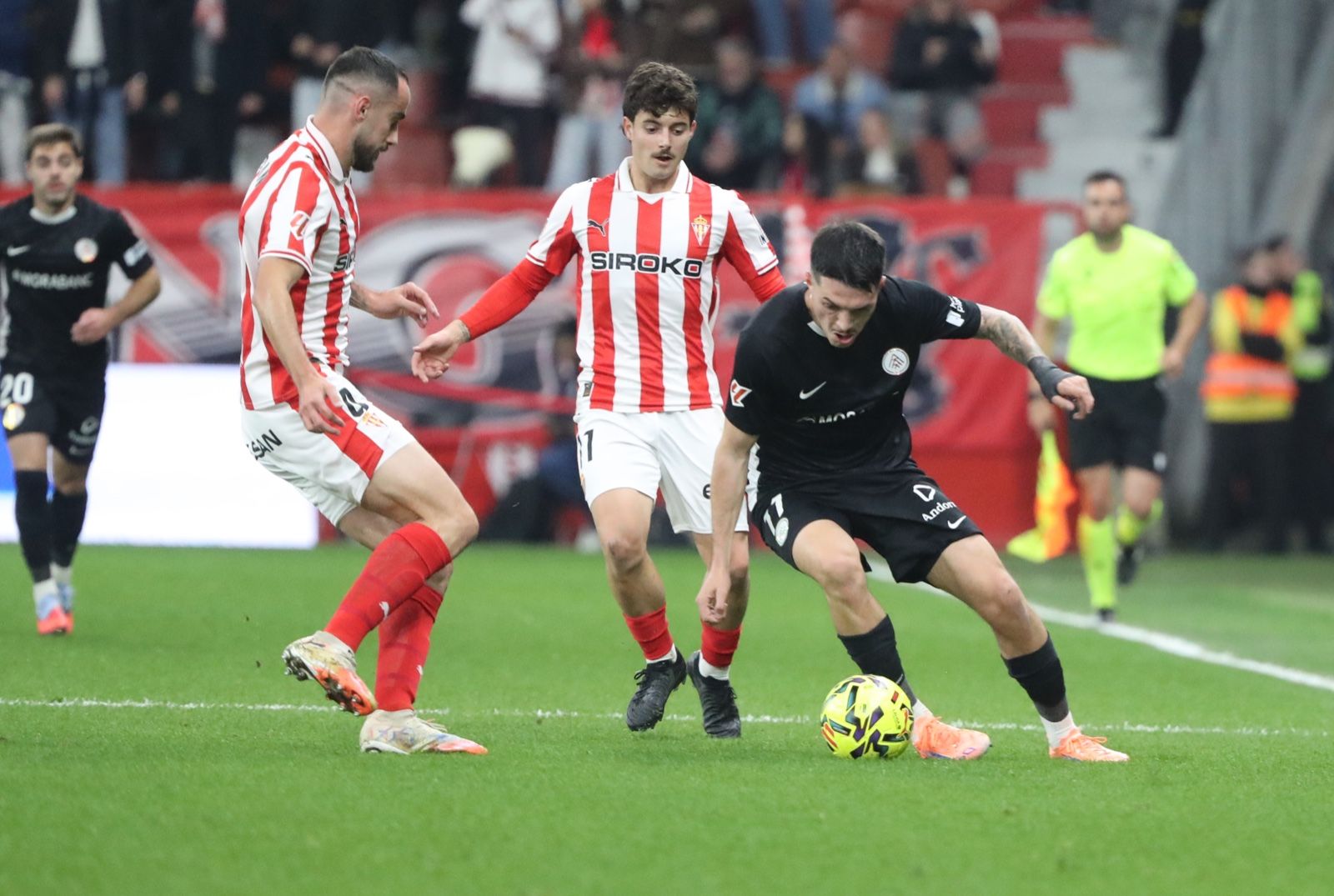 L'FC Andorra ha sortit dominador sobre el terreny de joc.