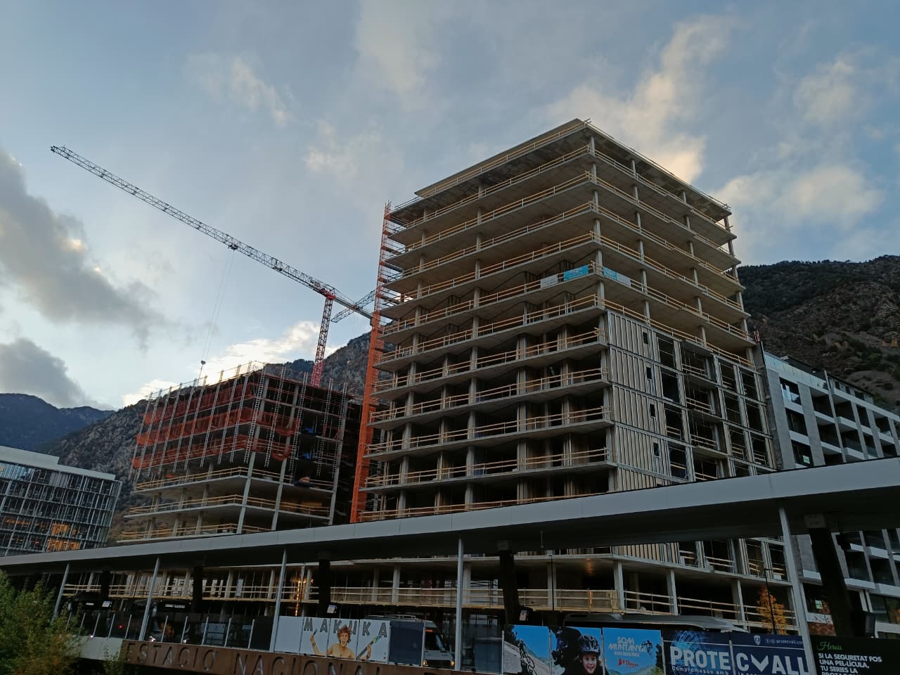 Un edifici en construcció.