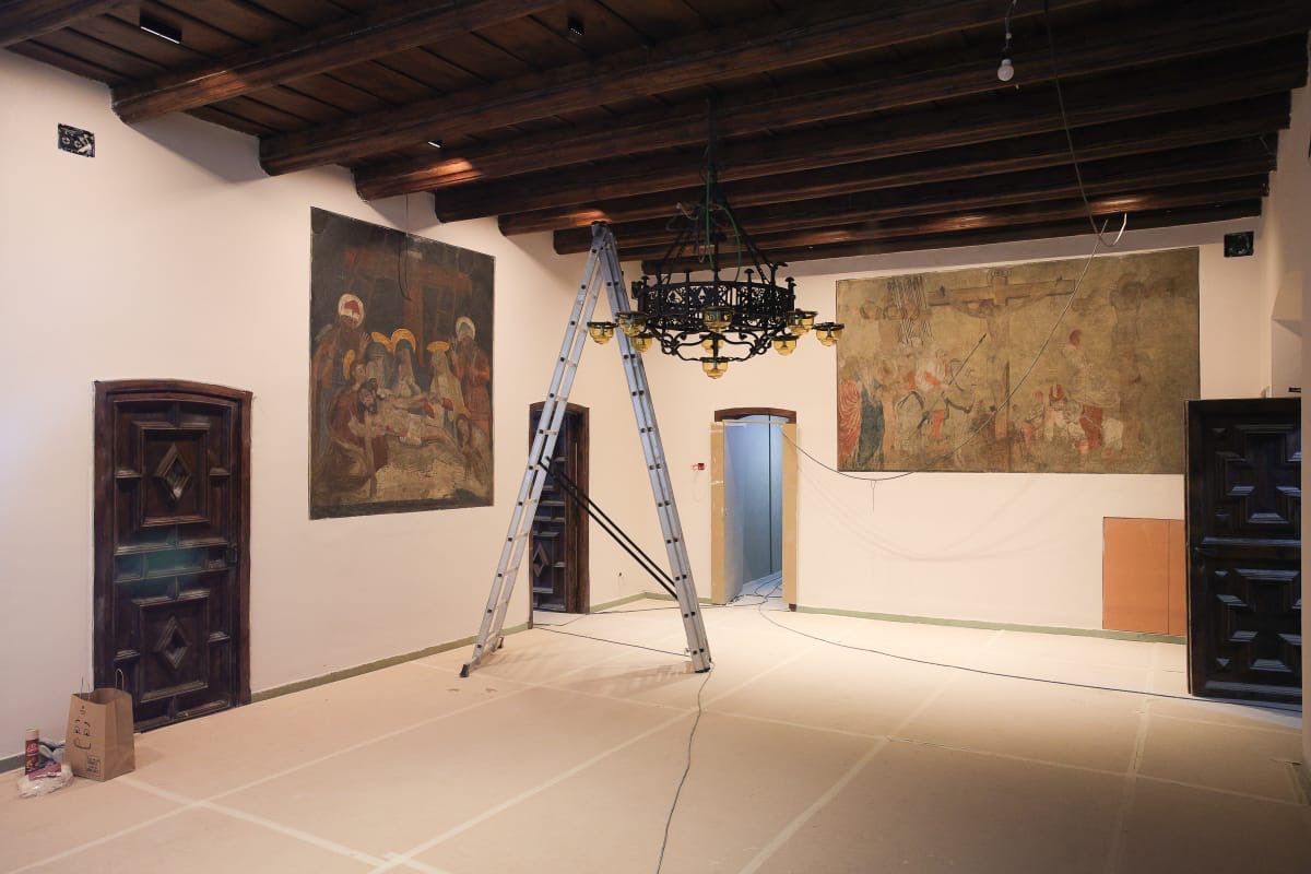 Últims treballs abans de la reobertura per al públic general de Casa de la Vall.