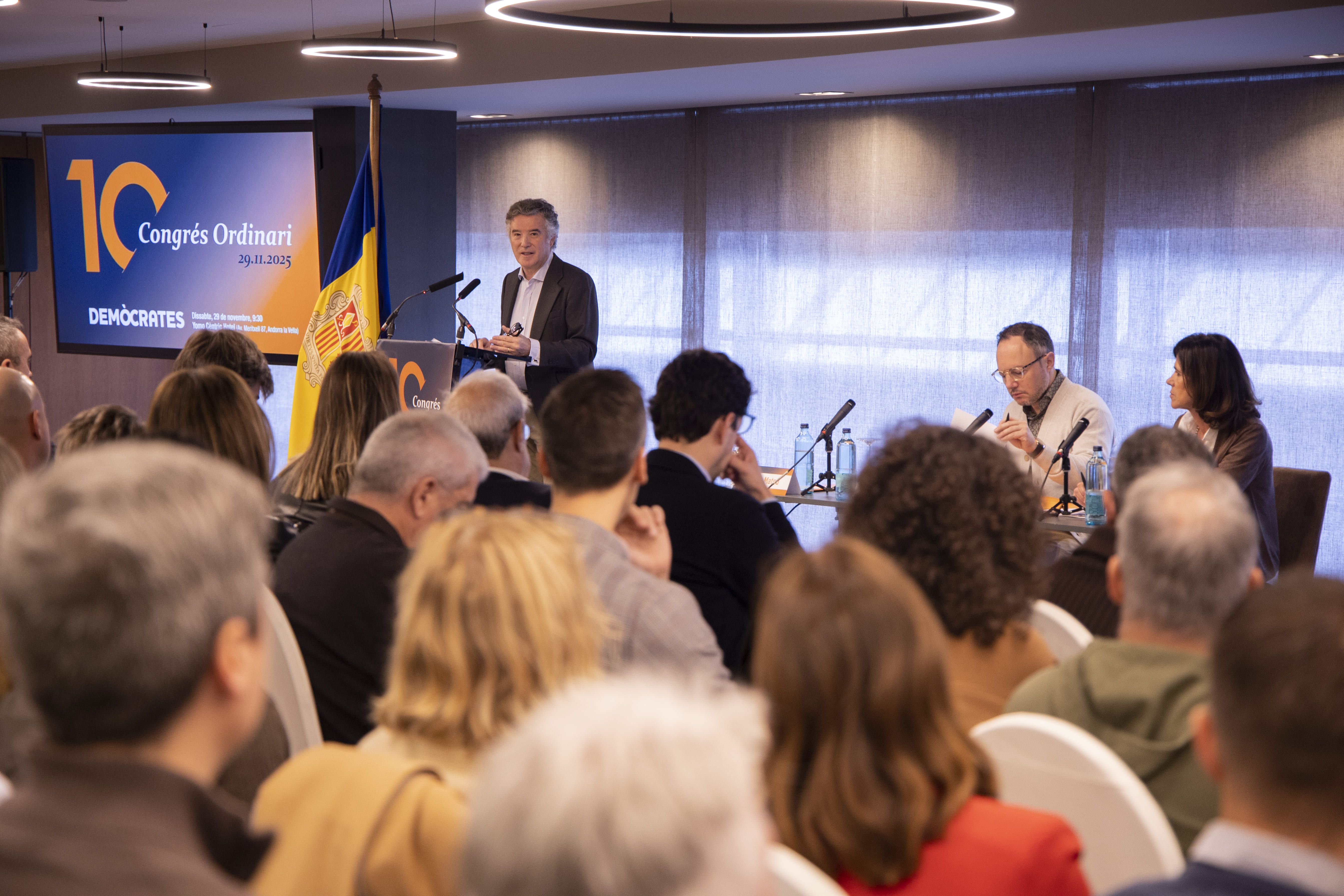 Vicenç Mateu, durant la seva intervenció. Vicenç Mateu, durant la seva intervenció.