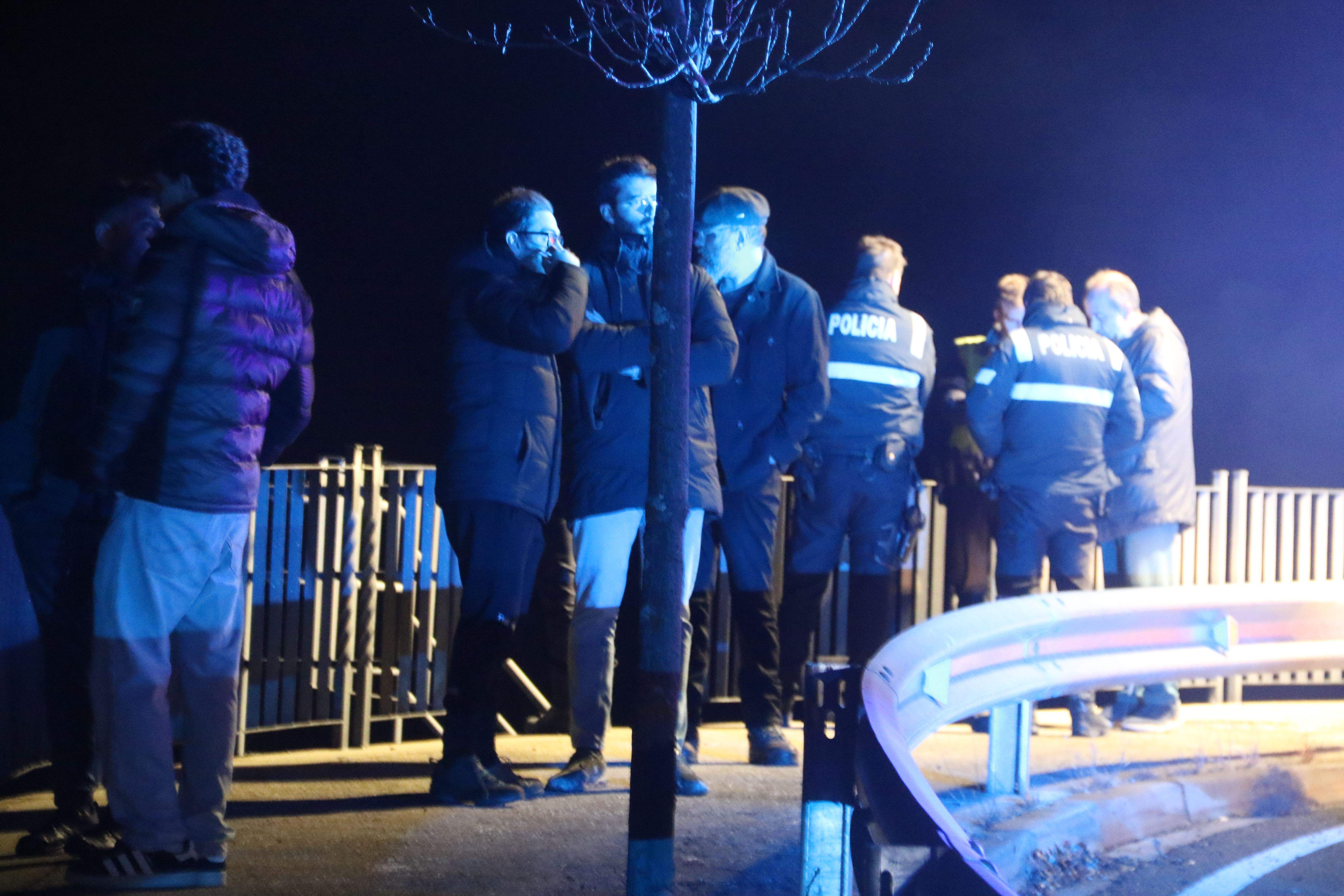 El cònsol Cerni Cairat i el conseller de Circulació, Cristian Mayoralas, han acudit al punt de l'accident.