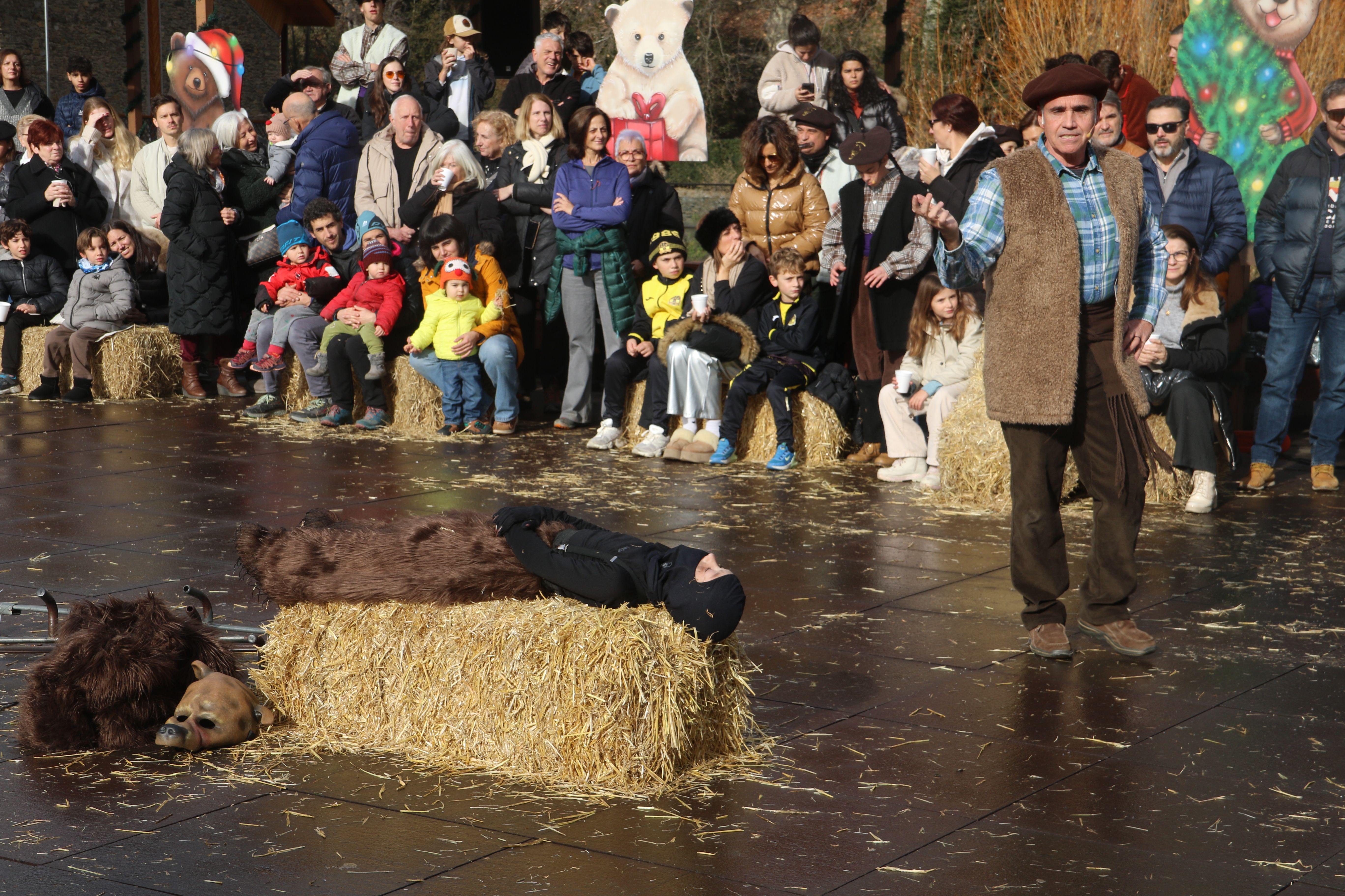Compàs inicial de la farsa. 