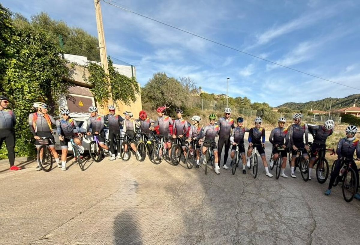 Els ciclistes de la federació, a la concentració d'aquest cap de setmana a Cambrils. Els ciclistes de la federació, a la concentració d'aquest cap de setmana a Cambrils.
