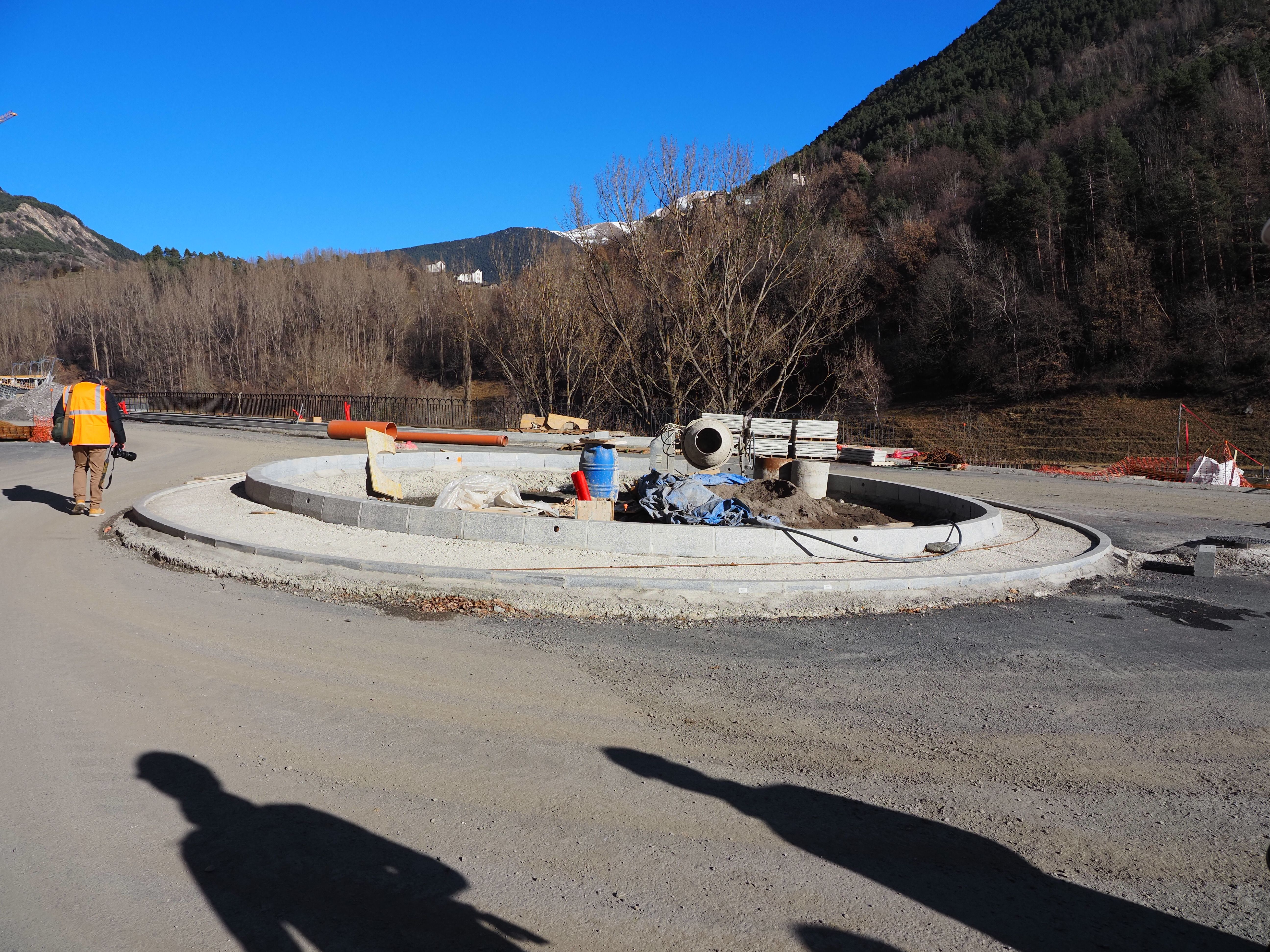 La nova rotonda del tram 2 del vial de la Massana.