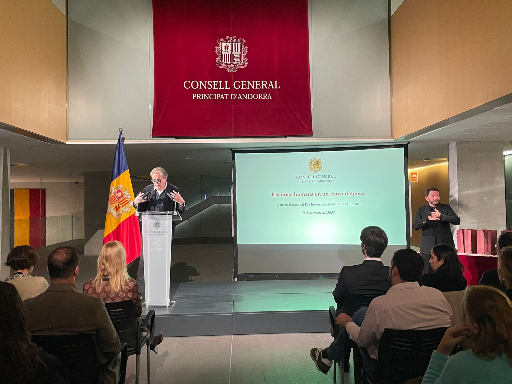 Joan Subirats durant la intervenció al Consell General.