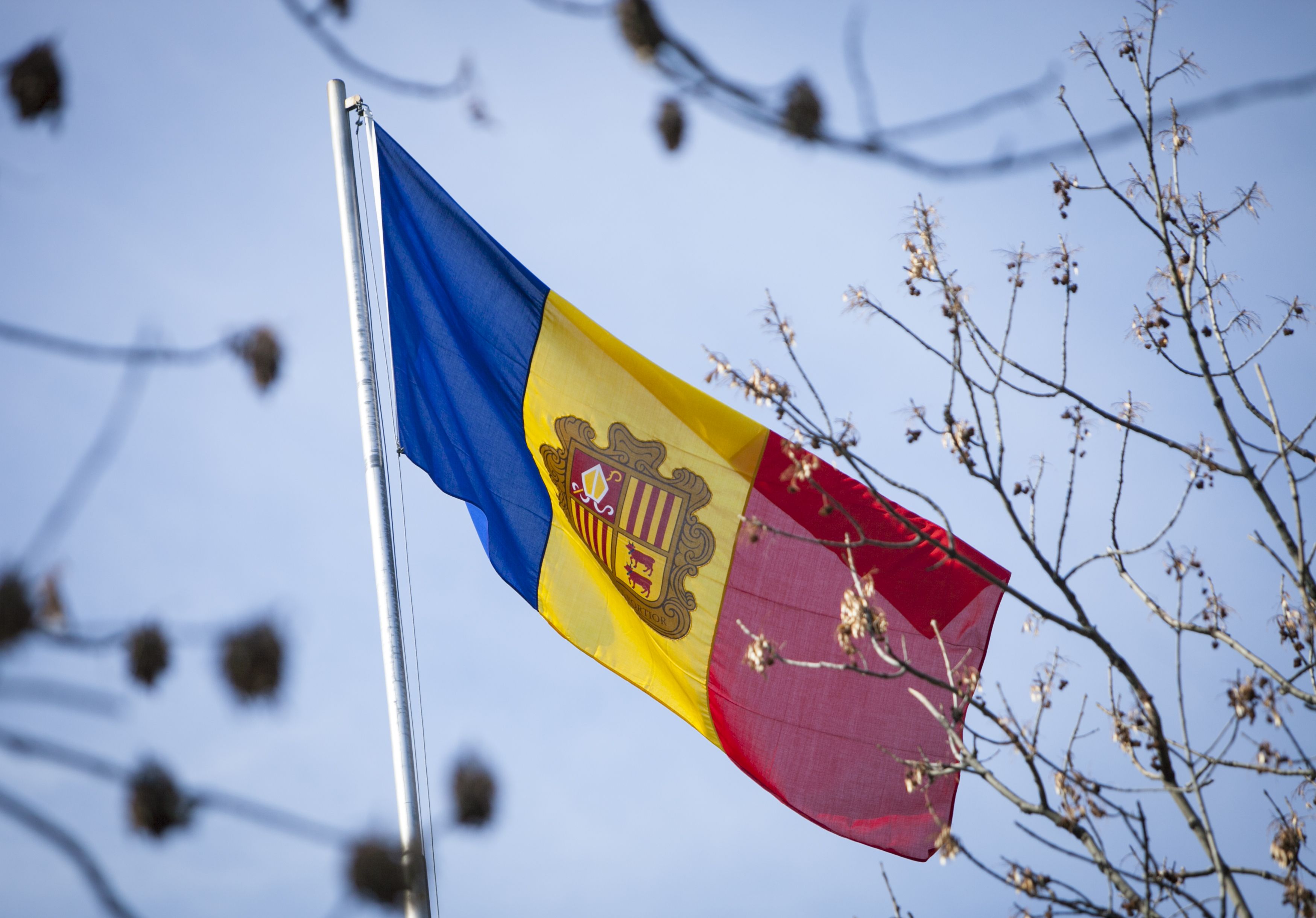 El Govern aprova contribucions voluntàries per valor de 100.000 euros destinades a ajuda humanitària. El Govern aprova contribucions voluntàries per valor de 100.000 euros destinades a ajuda humanitària.