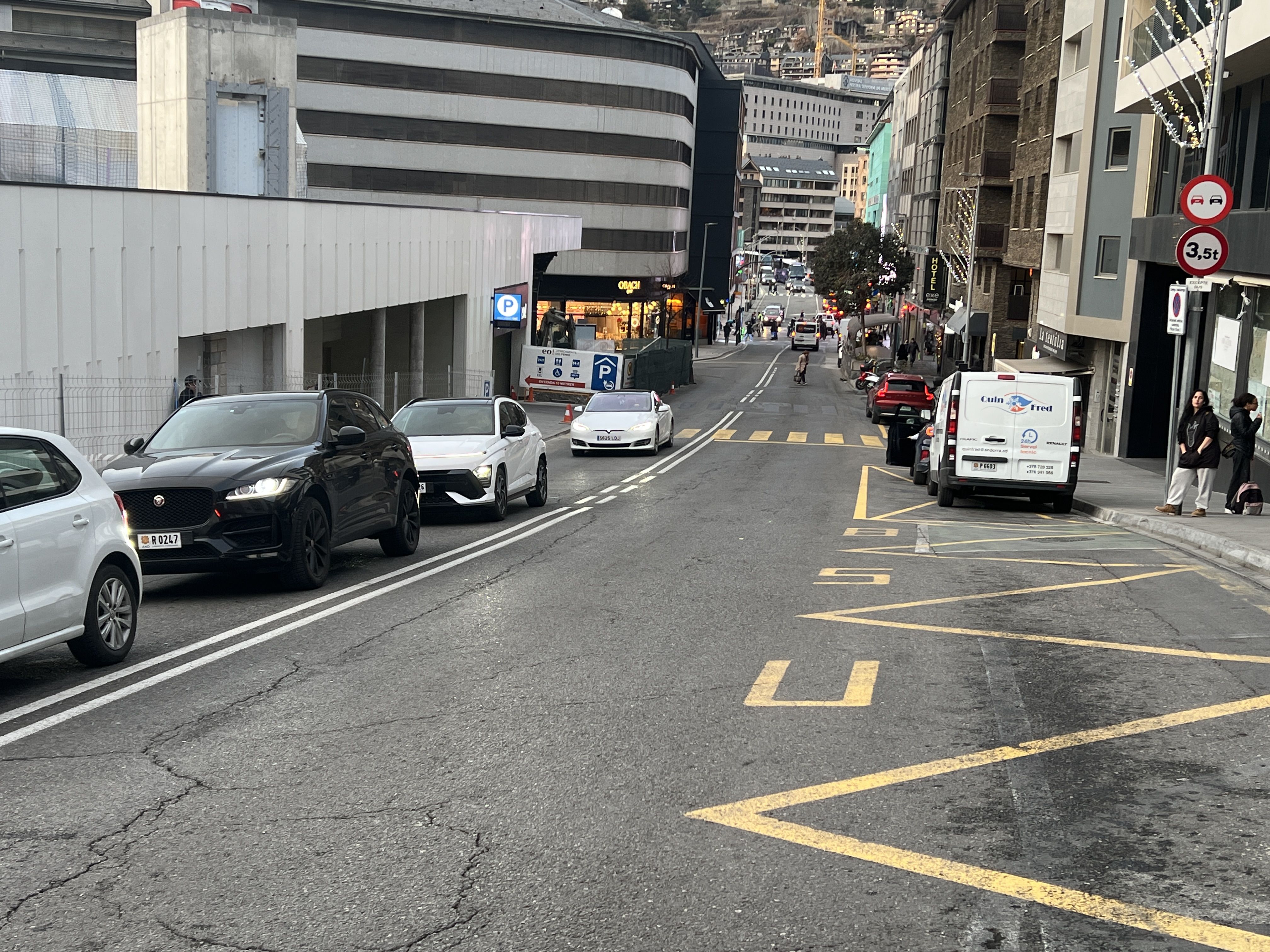 Una imatge del carrer de la Unió aquesta tarda. Una imatge del carrer de la Unió aquesta tarda.