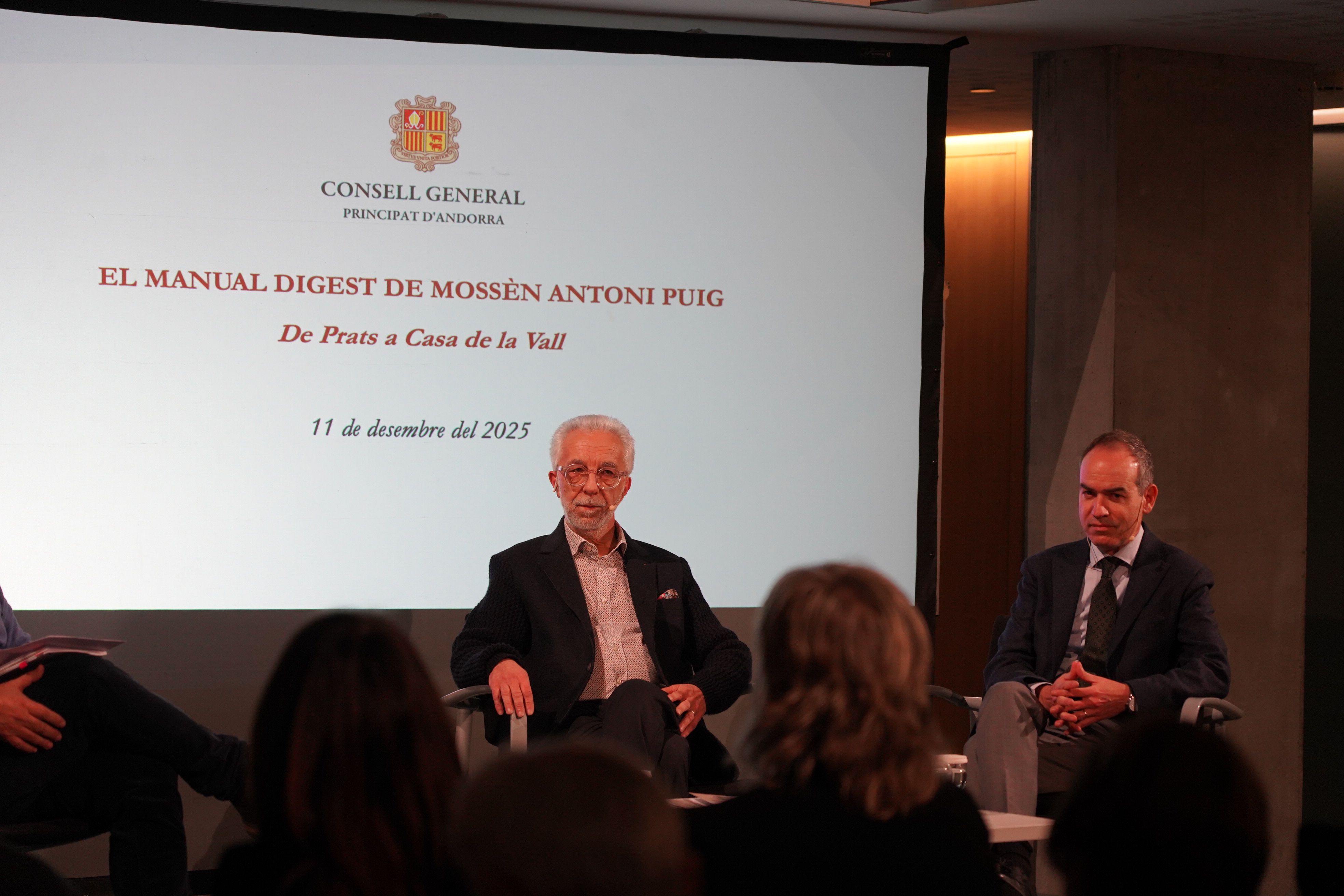 Francesc Rodríguez i Jordi Alcobé durant la presentació. Francesc Rodríguez i Jordi Alcobé durant la presentació.