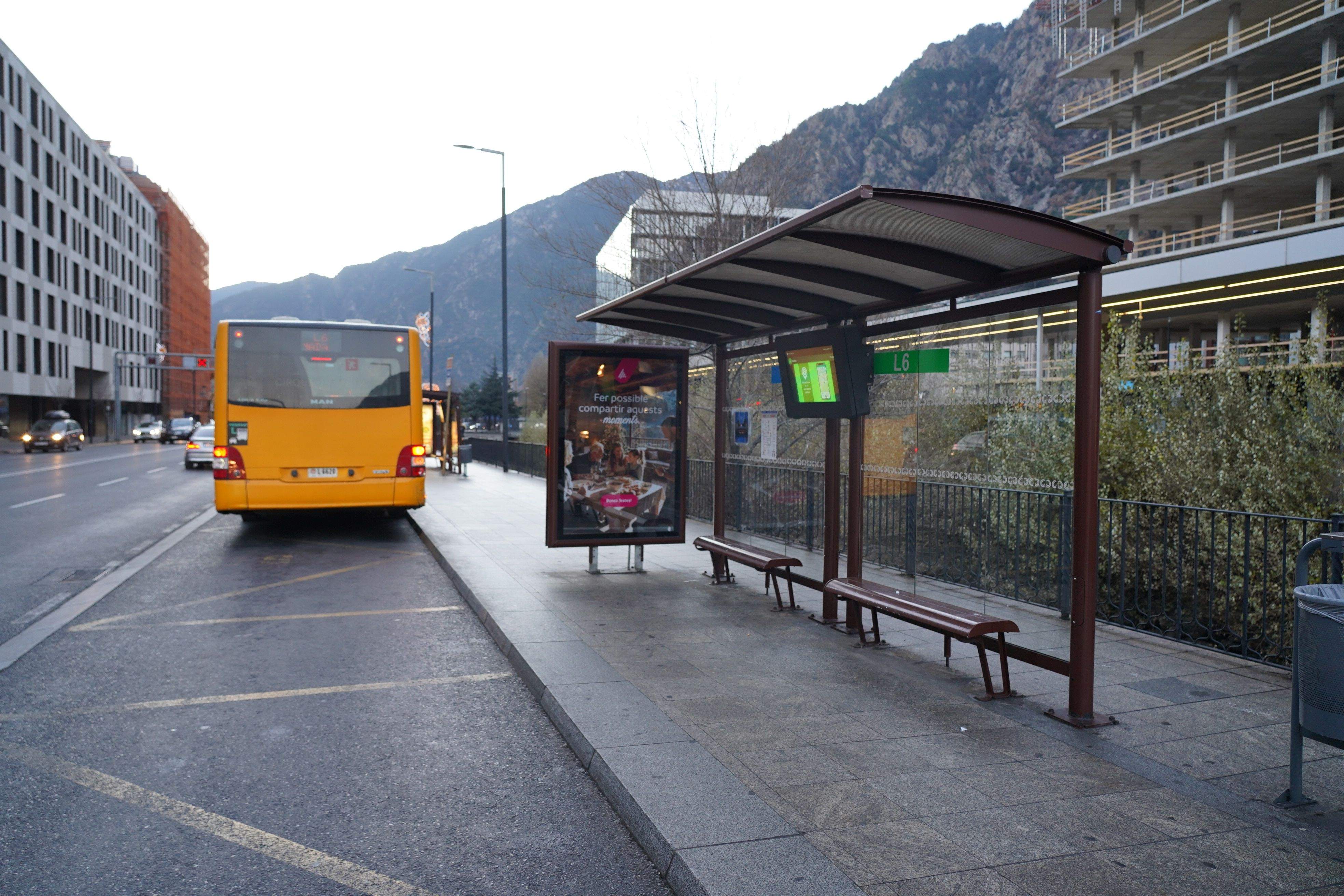 Una de les parades de bus objecte del concurs.