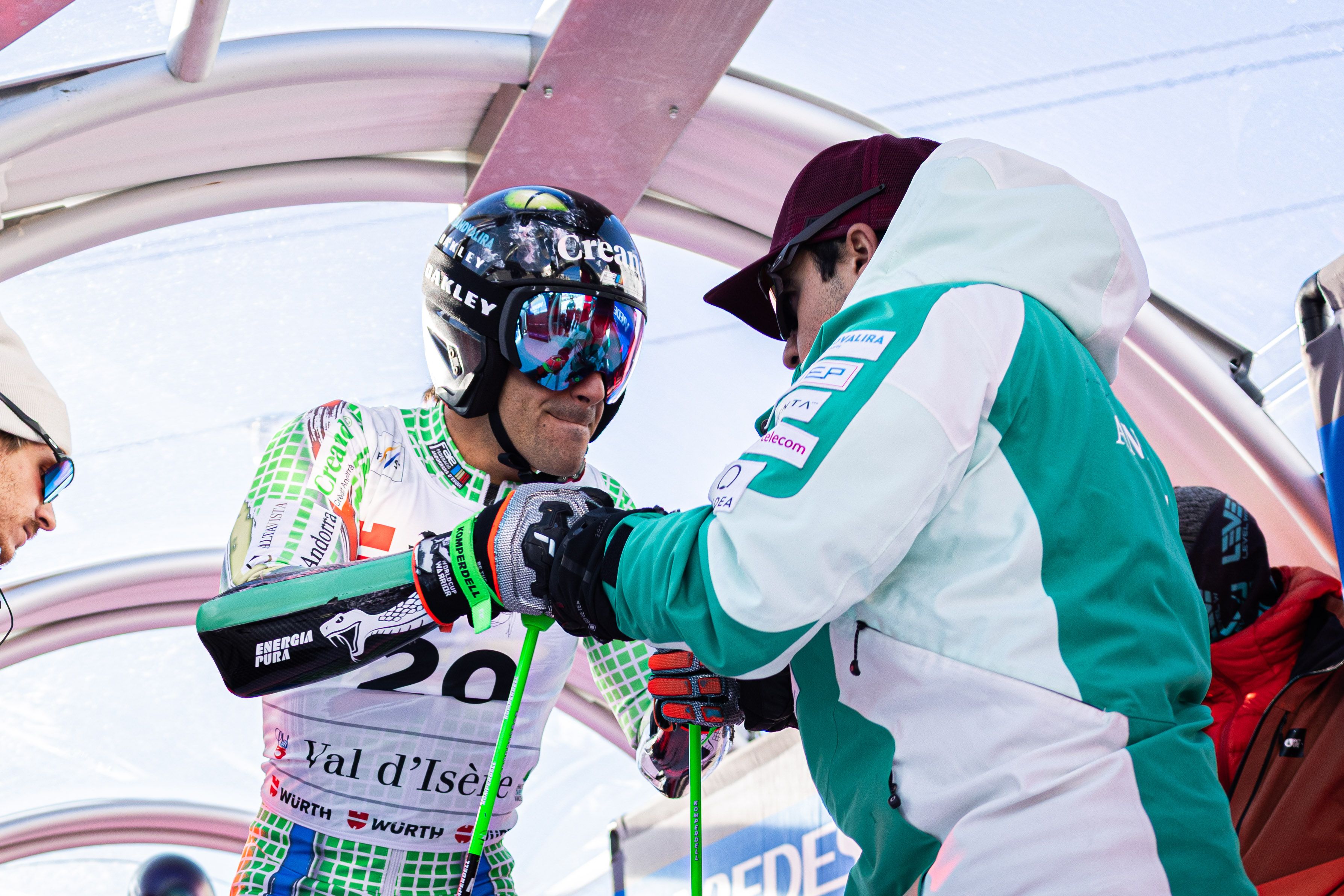 Verd , al portill , abans de la primera m nega de Val d'Is re FOTO Auxance Malga Agence Zoom (4) Verd , al portill , abans de la primera m nega de Val d'Is re FOTO Auxance Malga Agence Zoom (4)