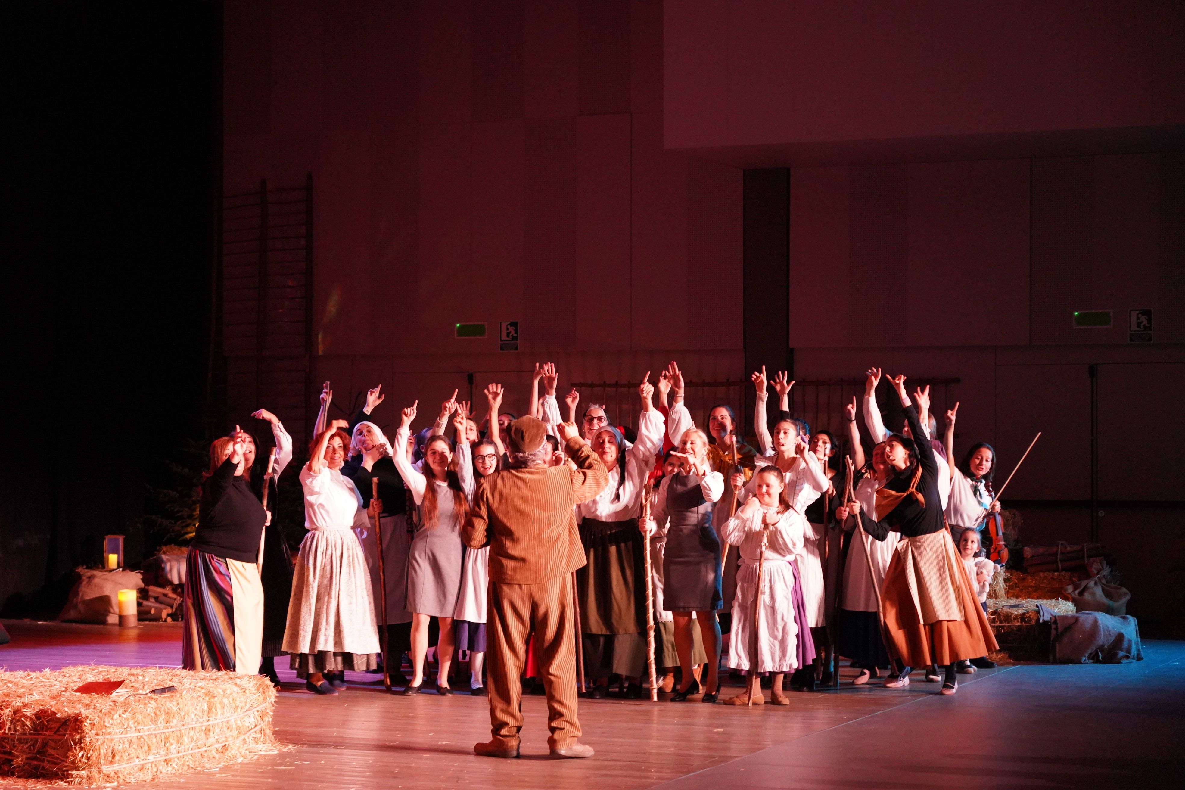 El moment d'elegir qui farà de Verge Maria i de Sant Josep. El moment d'elegir qui farà de Verge Maria i de Sant Josep.
