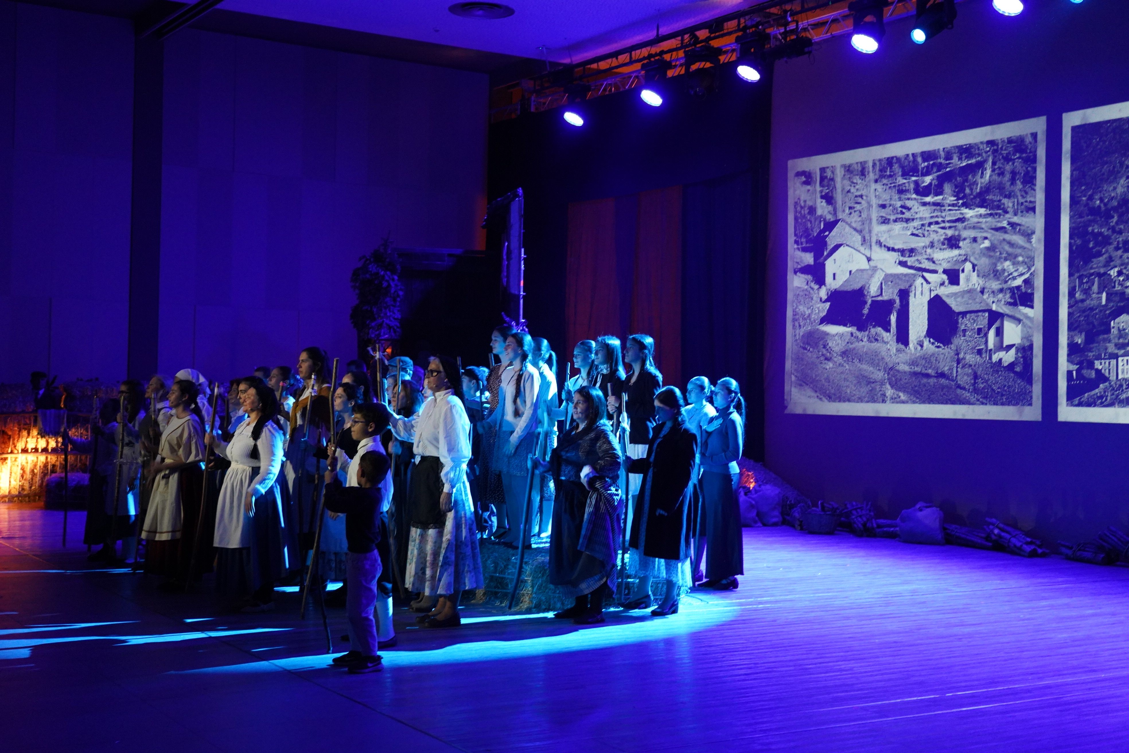 Un altre moment de la representació. Un altre moment de la representació.