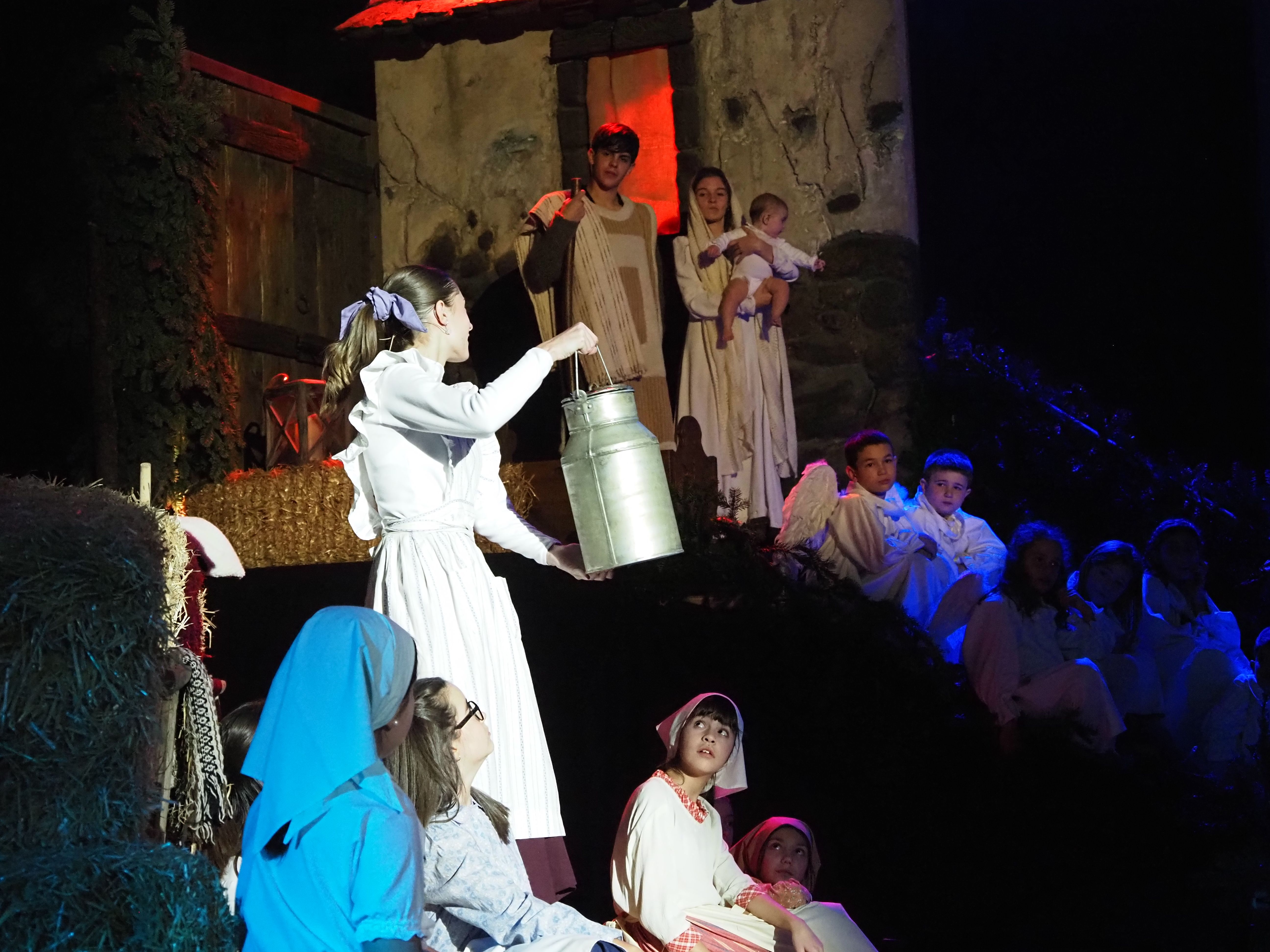 Oferint llet a Josep i Maria. Oferint llet a Josep i Maria.