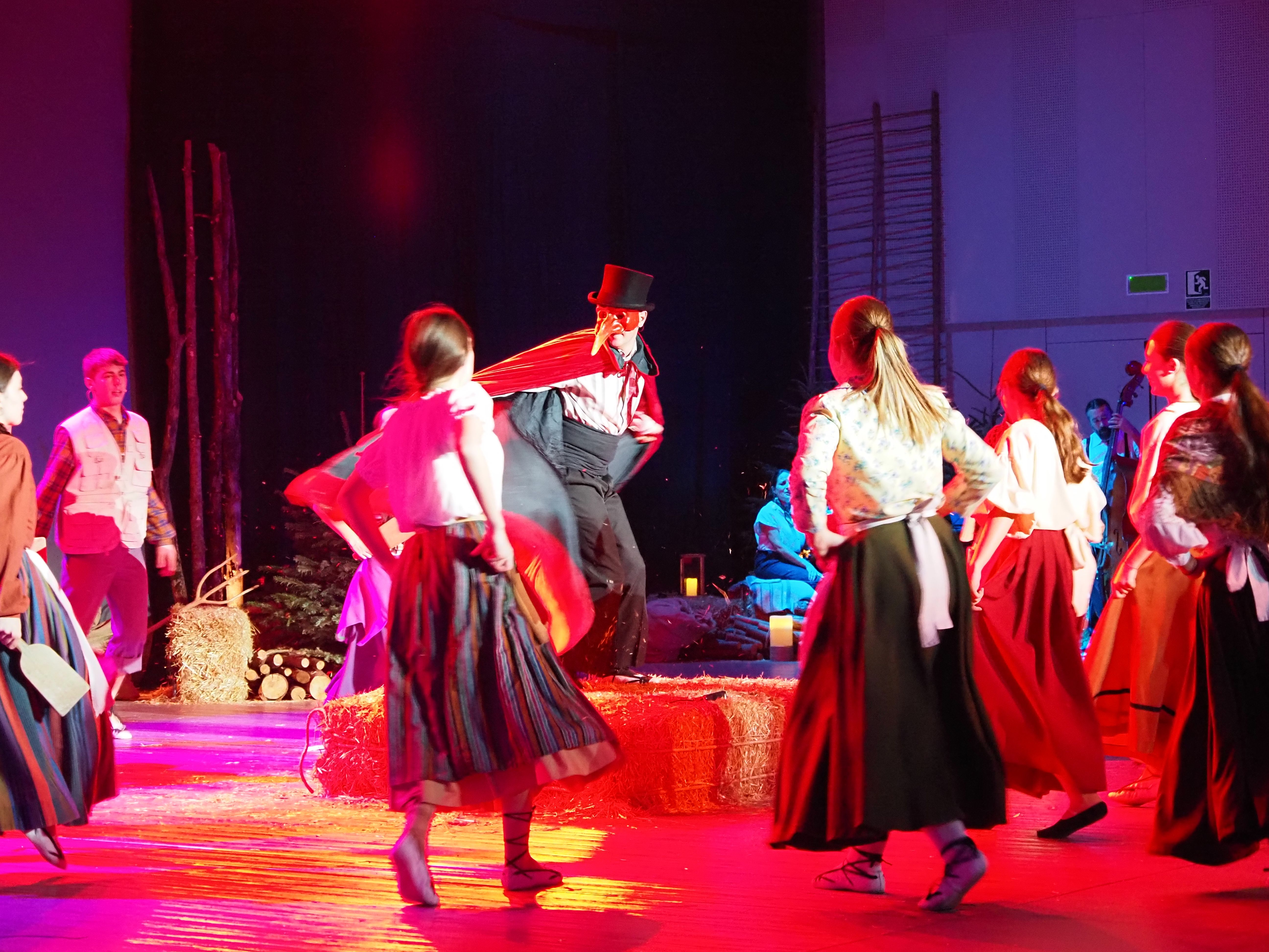 El dimoni envoltant dels joves pastors. El dimoni envoltant dels joves pastors.