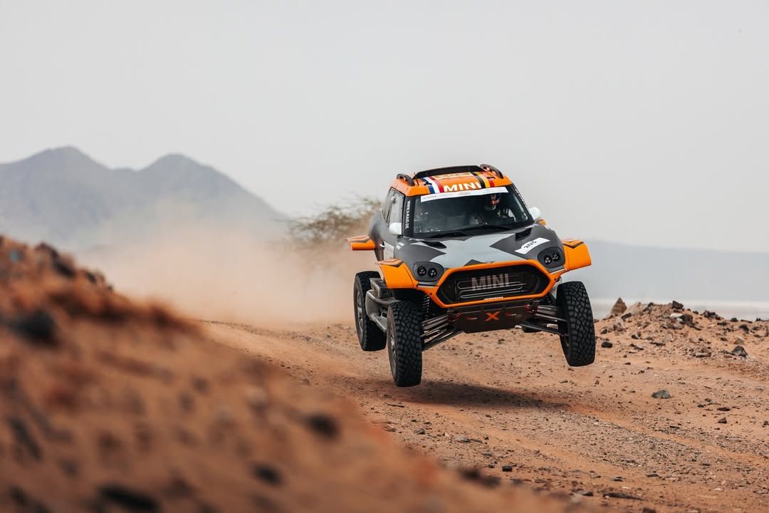 El cotxe de De Mévius i Baumel s'haurà de tenir en compte per a la classificació general.