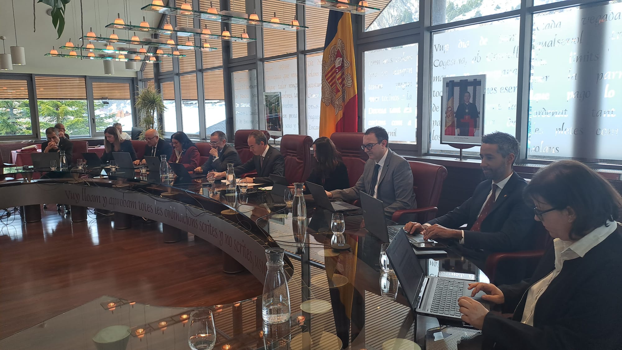 Un instant de la sessió de consell de comú que celebra aquest dimarts a Canillo. Un instant de la sessió de consell de comú que celebra aquest dimarts a Canillo.