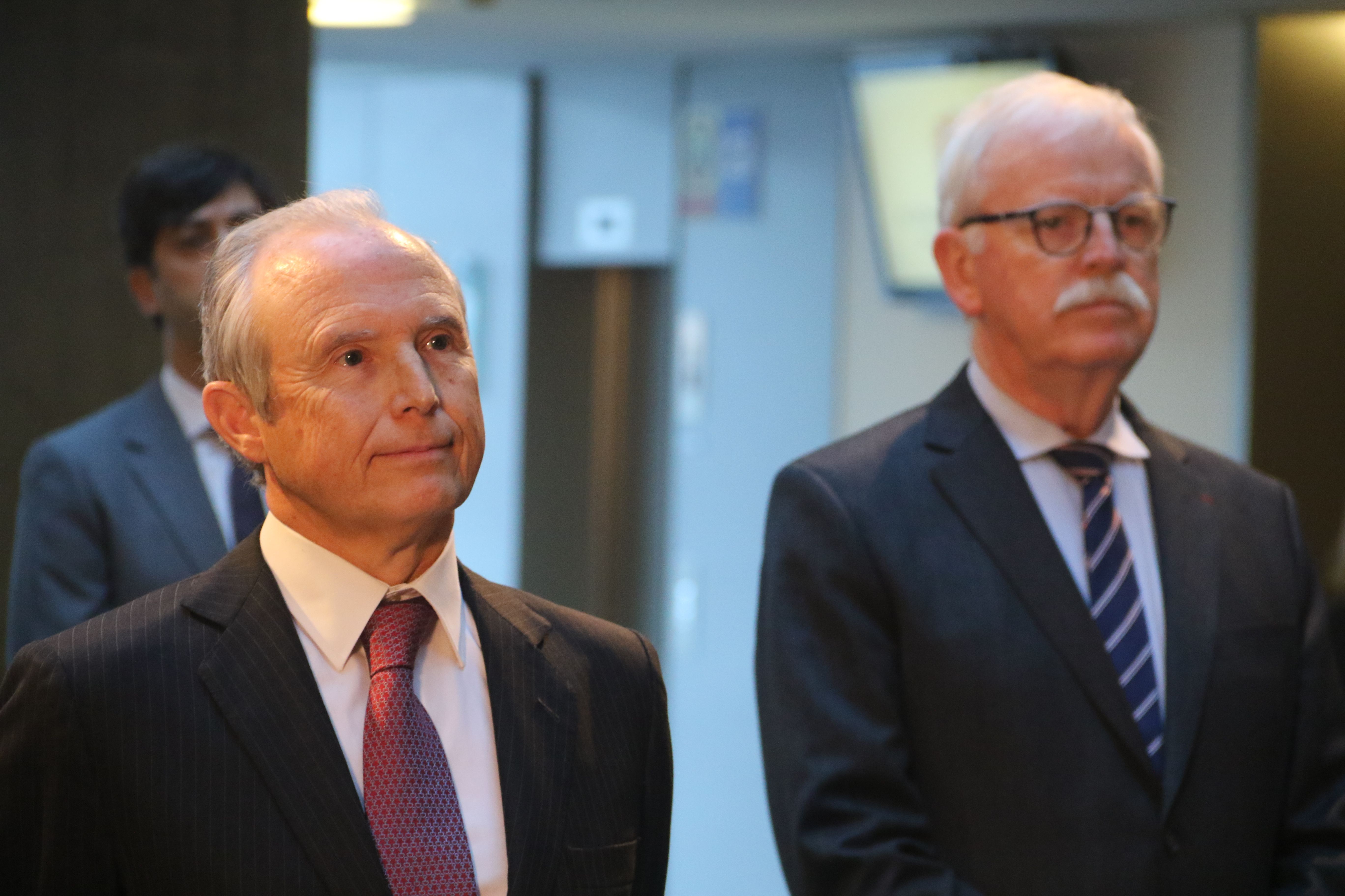 El nou magistat durant el parlament del síndic. 