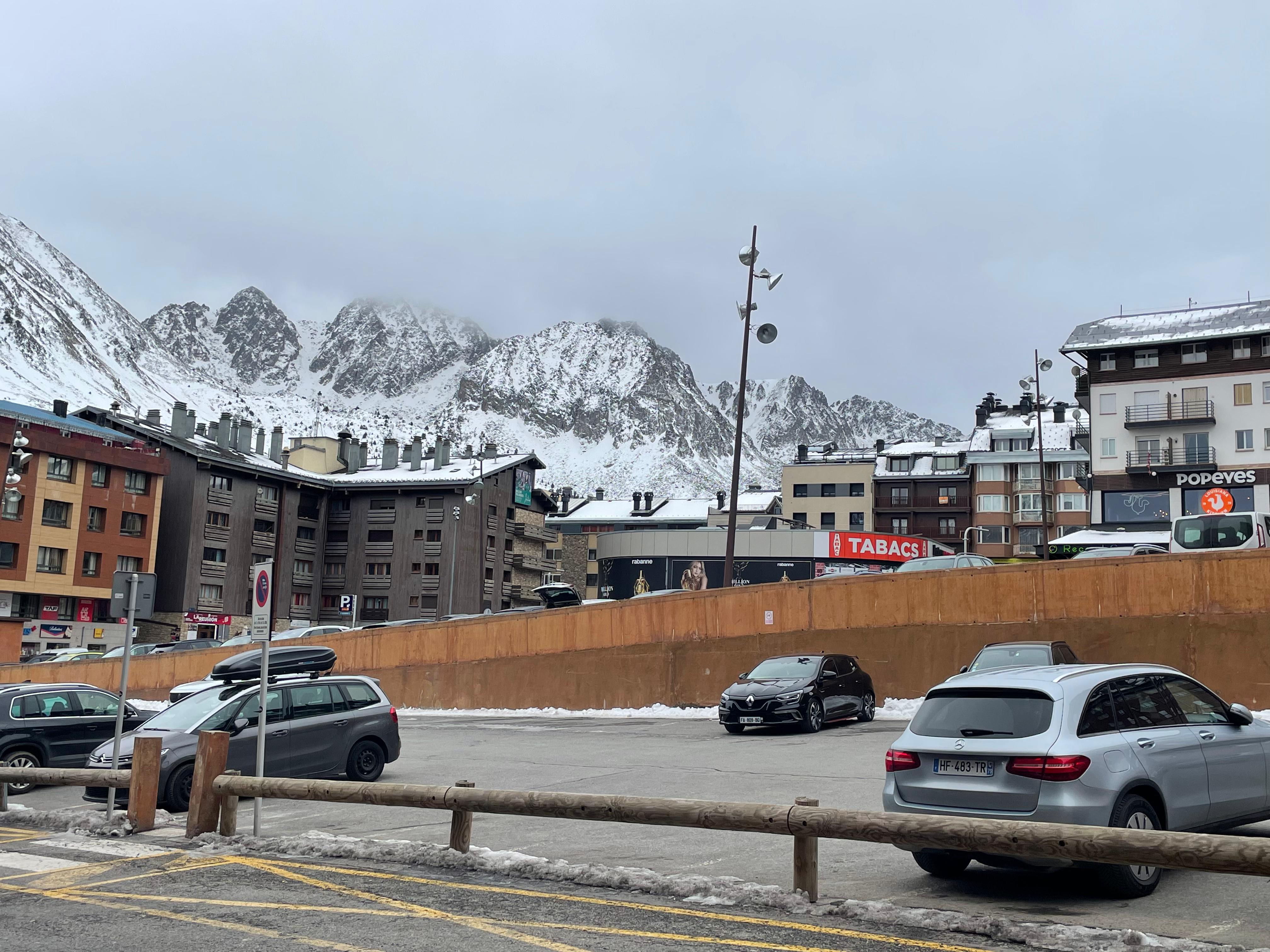 Carrers buits al Pas de la Casa.