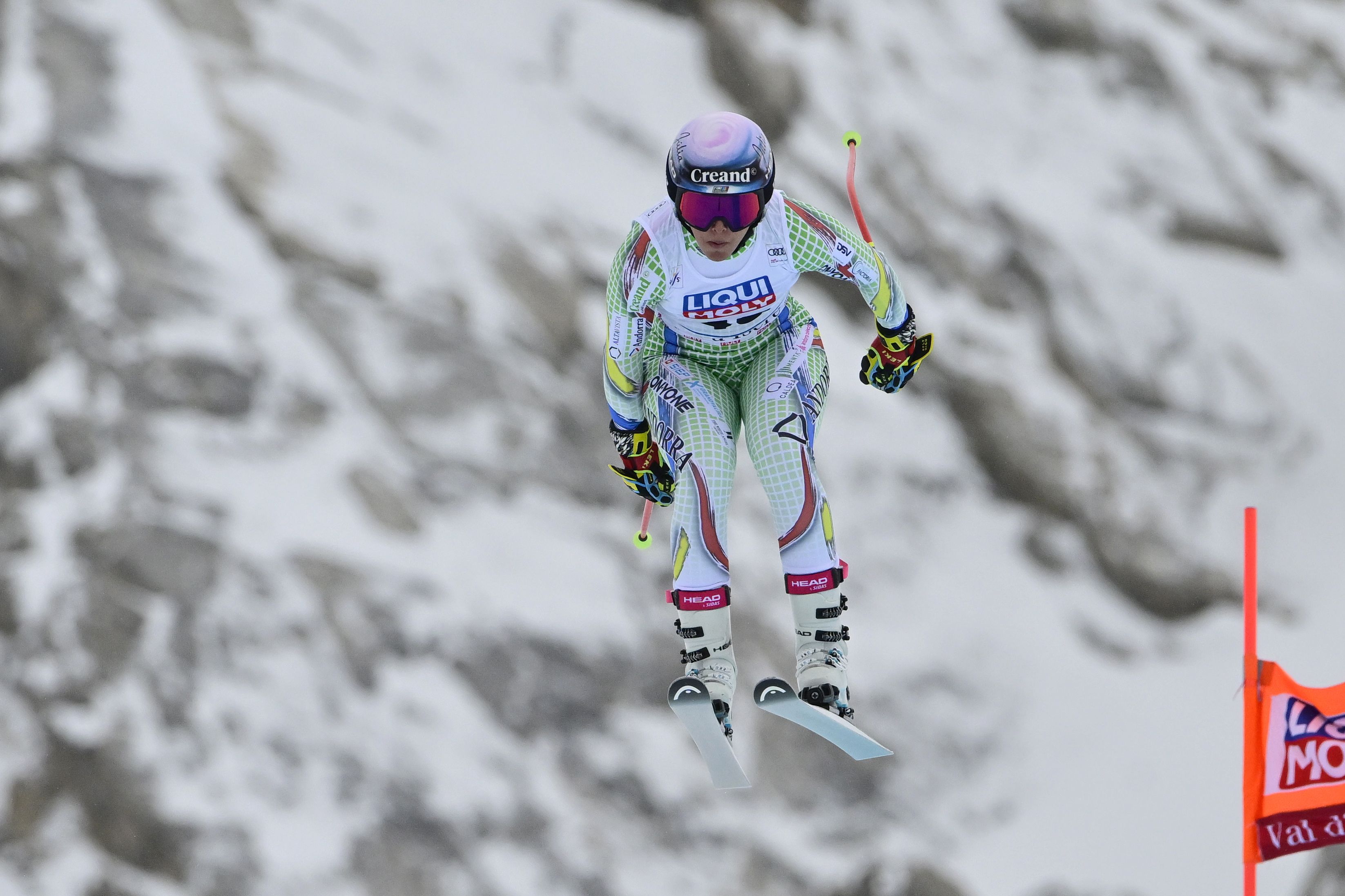 Cande Moreno, volant durant el descens de Val d'Isère.