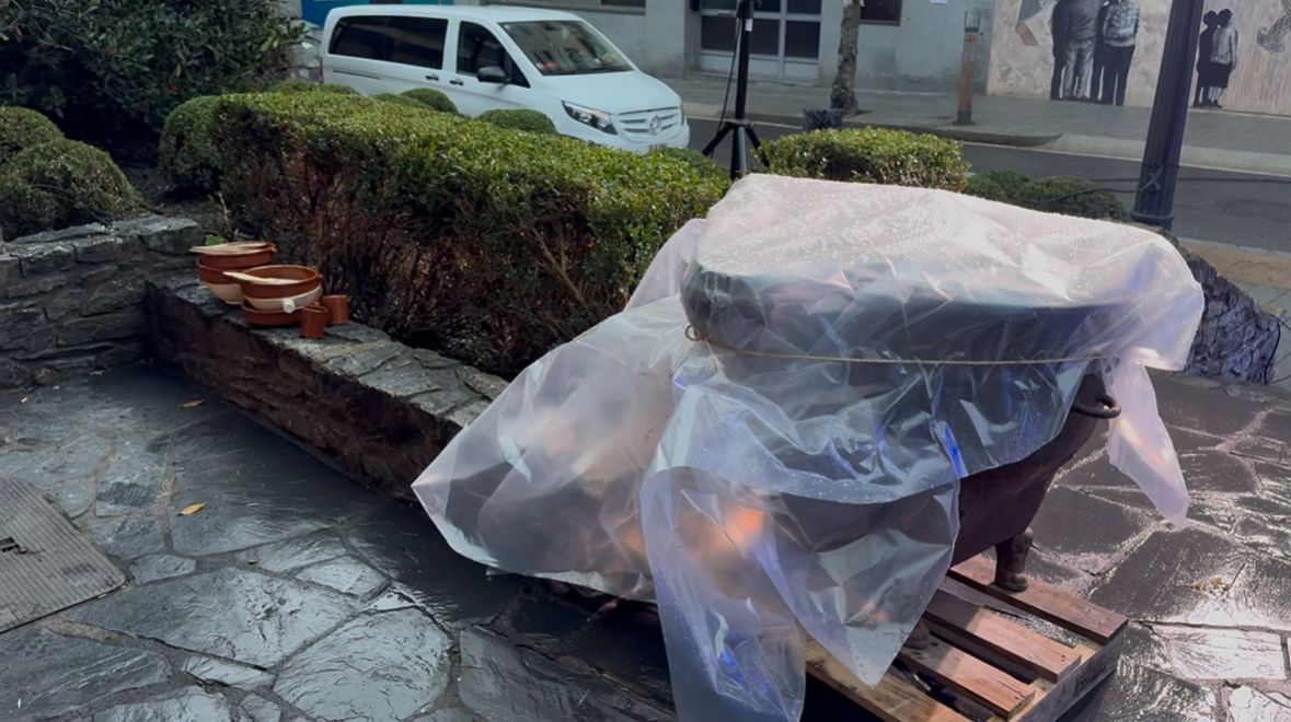 Les olles tapades per la pluja d'aquest dissabte a la tarda. Les olles tapades per la pluja d'aquest dissabte a la tarda.
