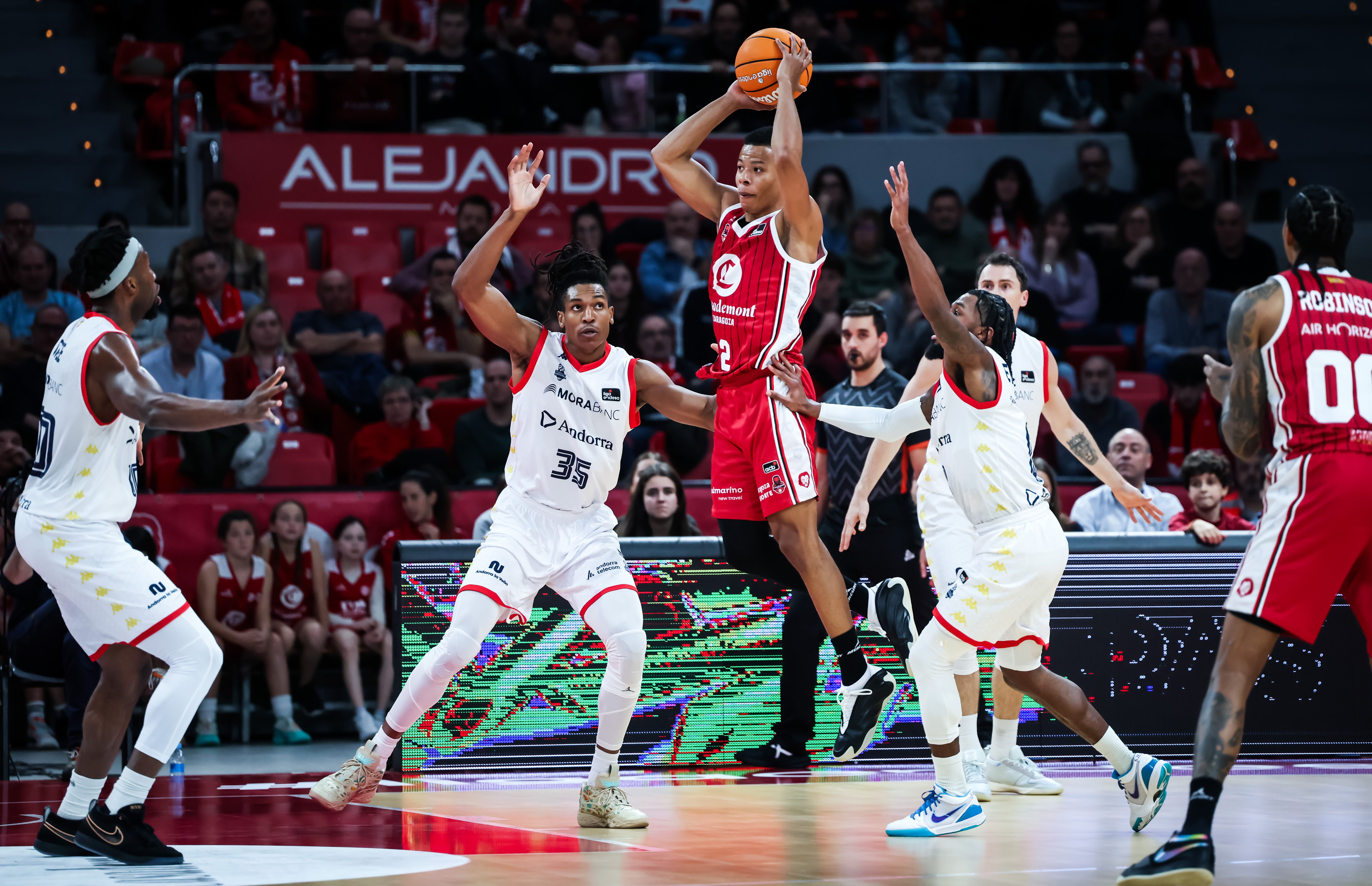 El canadenc Trae Bell-Haynes ha estat la gran figura de la recta final a Saragossa.