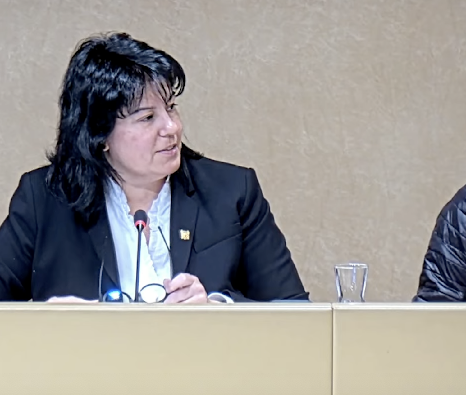 Eva Sansa, cònsol major.