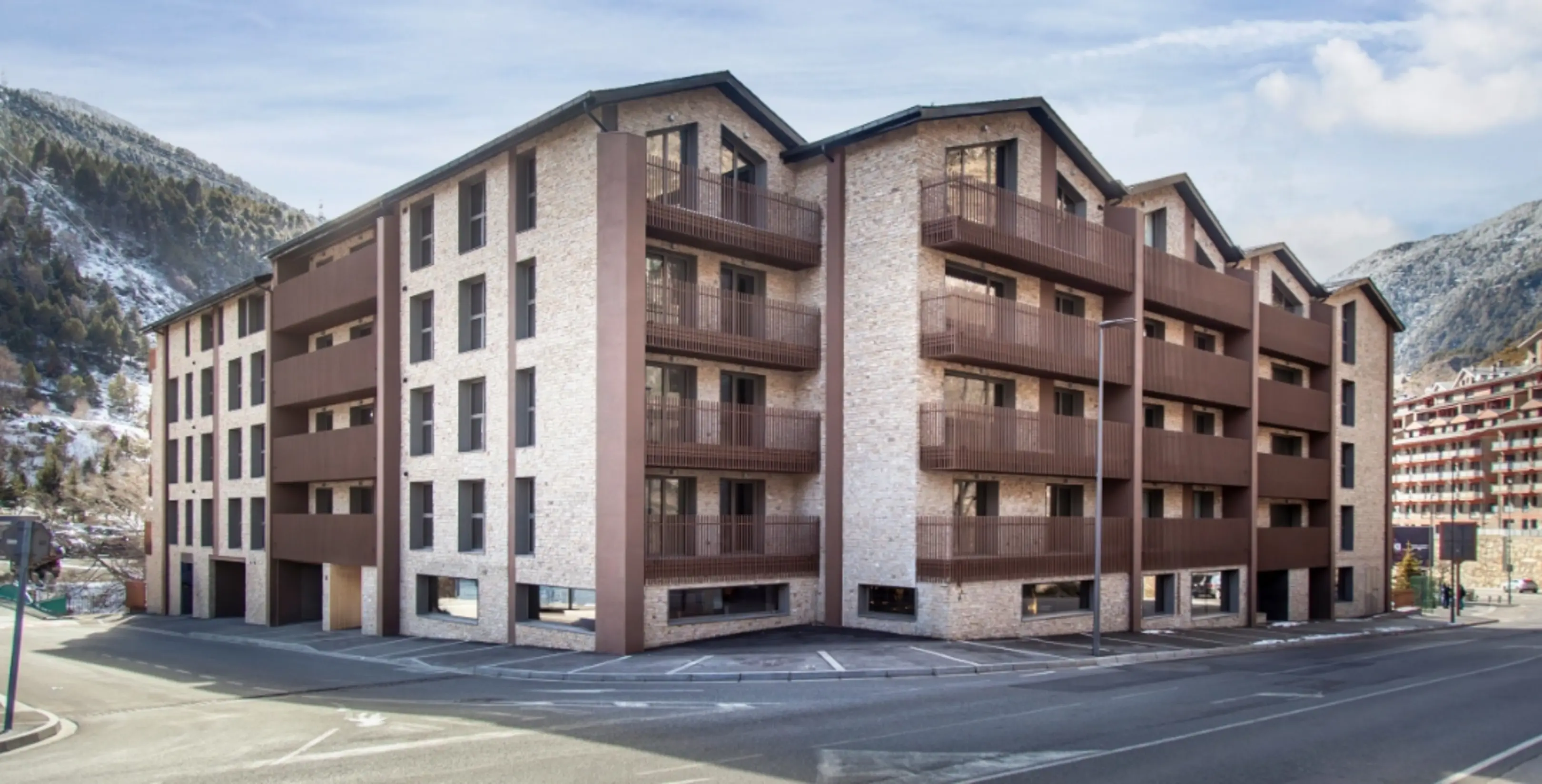 Una imatge de la promoció Arbres del Tarter.