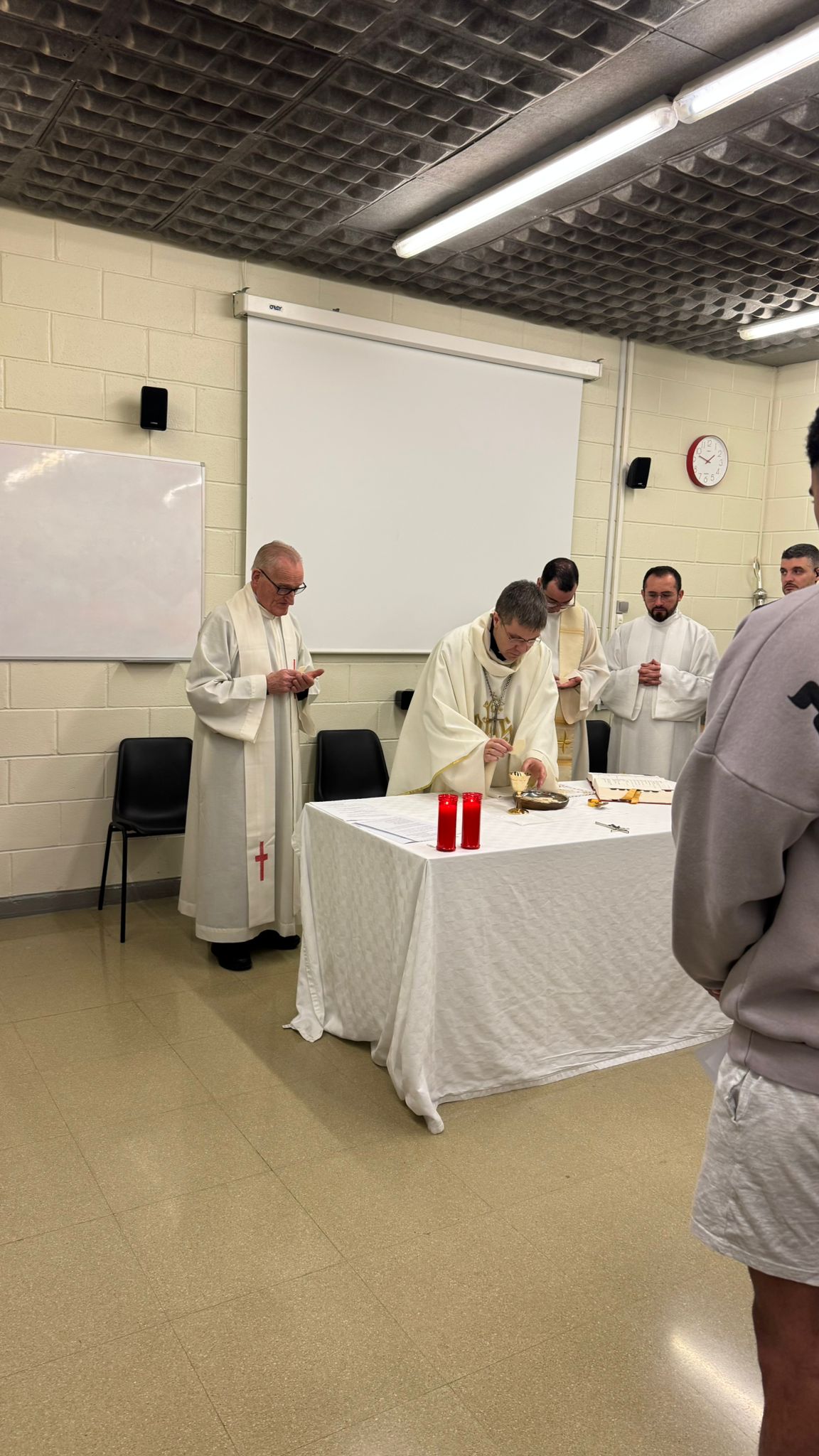 El Bisbe d’Urgell, Josep-Lluís Serrano, ha presidit la celebració eucarística de Nadal al Centre Penitenciari de La Comella.