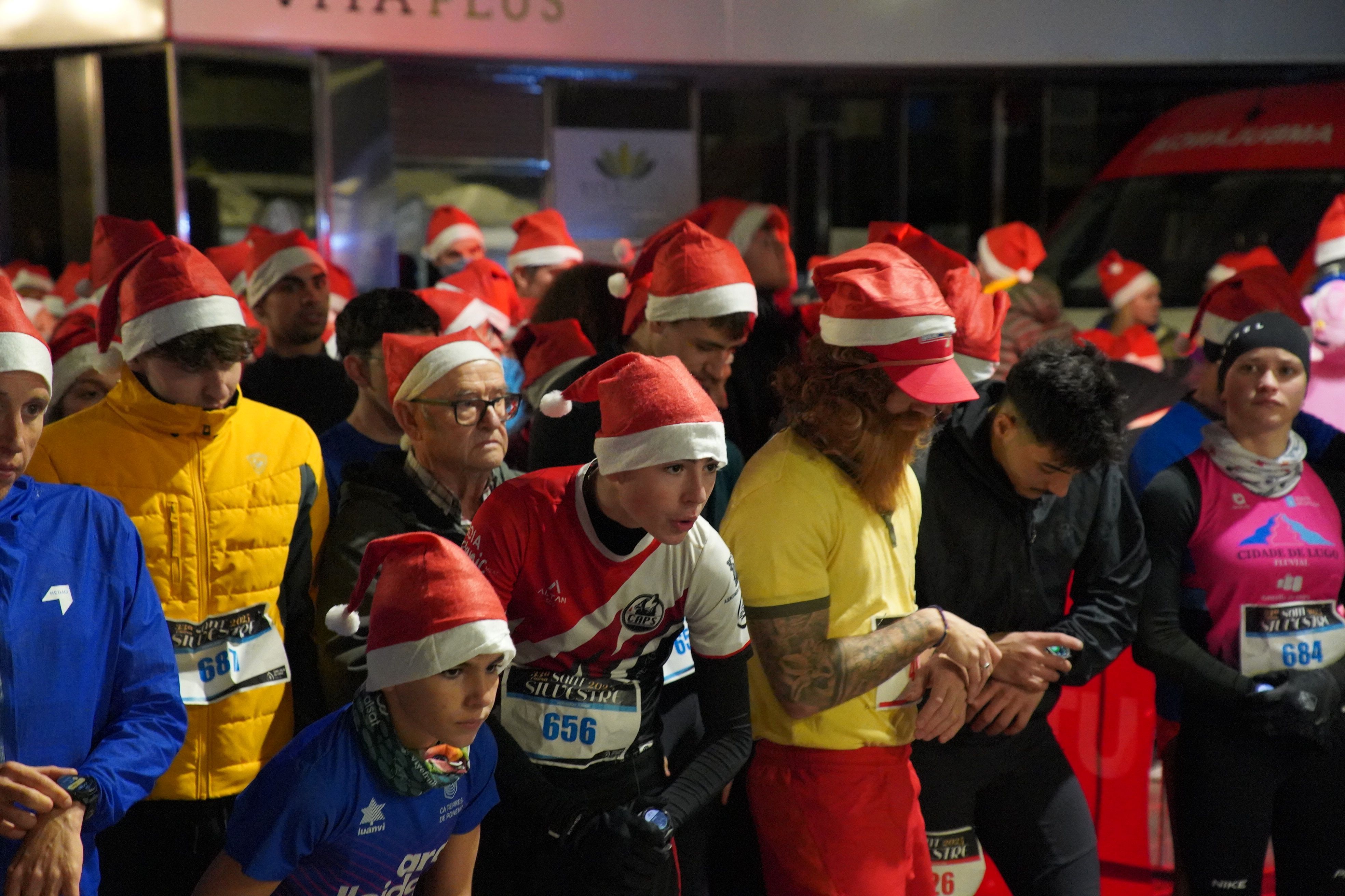 Tret de sortida a la cursa amb els més avançats preparats per liderar.