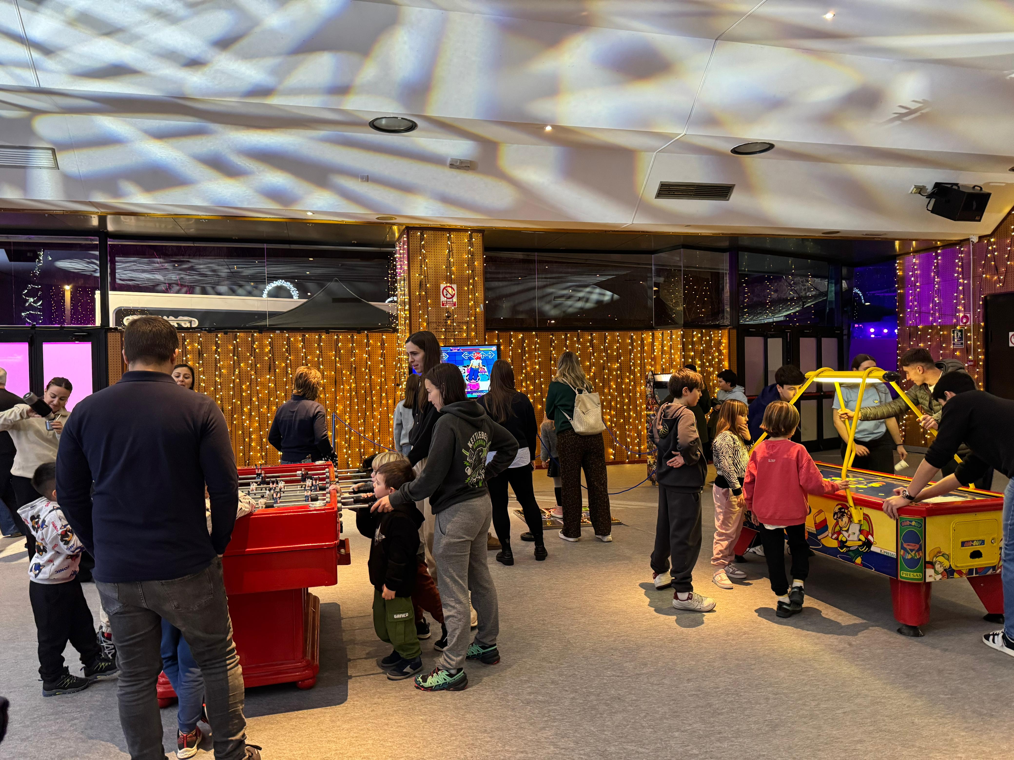 Inauguració del Saló de la Infància i Joventut.