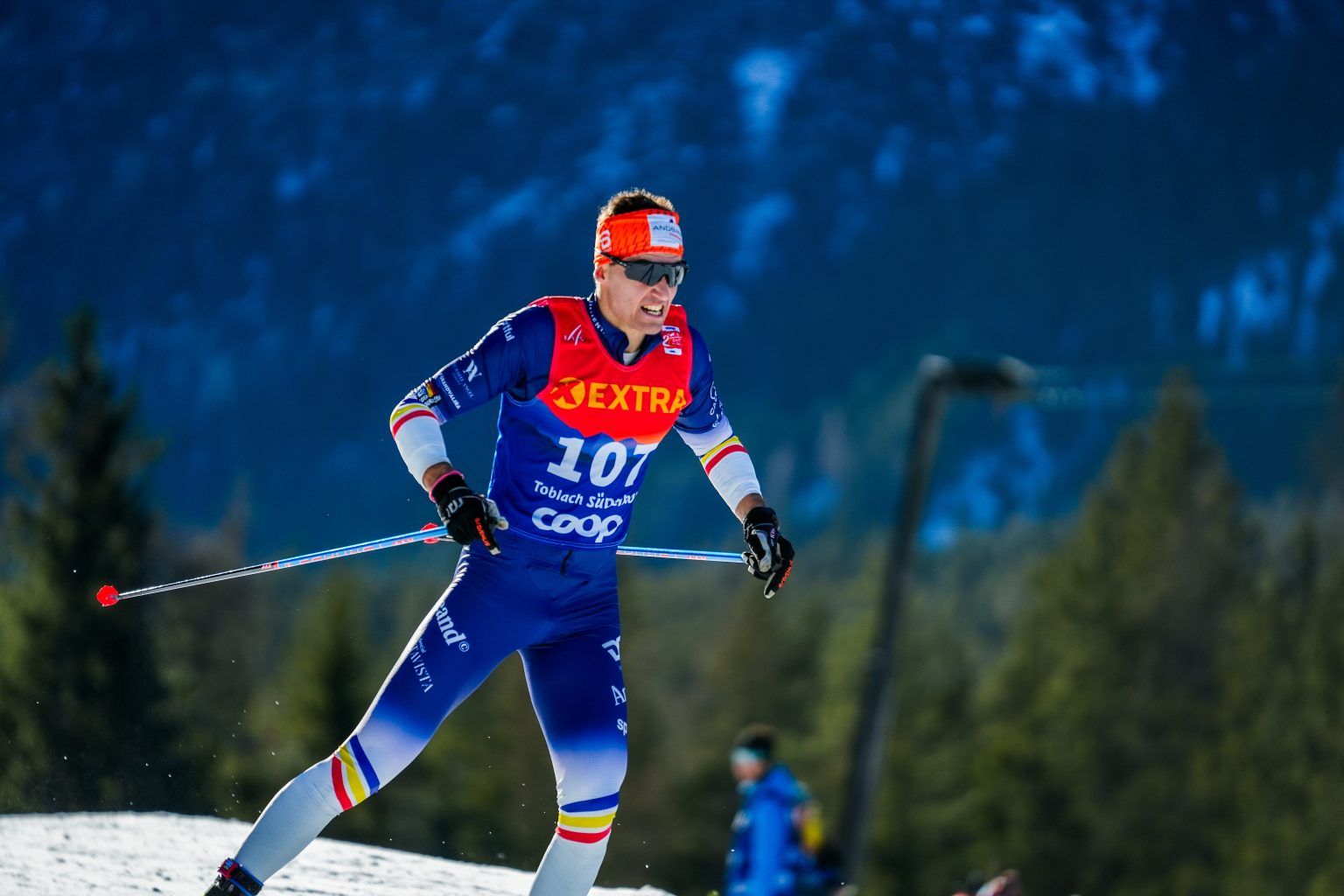 Irineu Esteve, a l'esprint del Tour de Ski de Dobbiaco.