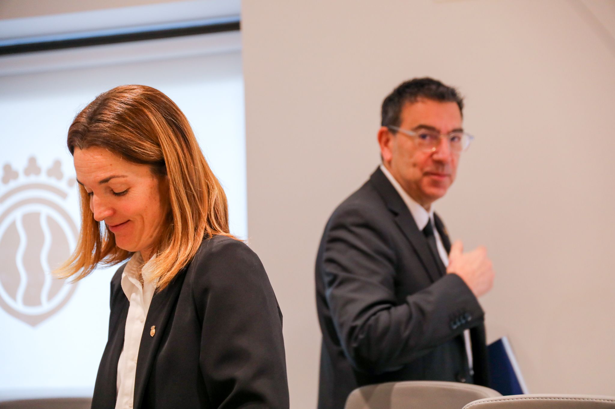 Els consellers de la minoria, moments abans de la sessió.