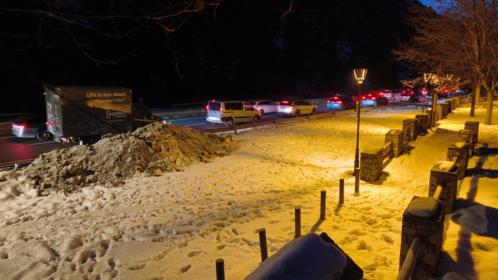 L'espai on consideren els veïns que s'haurien de tornar a habilitar places d'estacionament. L'espai on consideren els veïns que s'haurien de tornar a habilitar places d'estacionament.