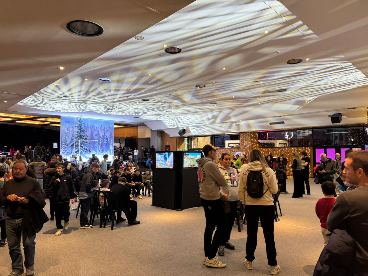 Ambient al Saló de la Infància d’Encamp.