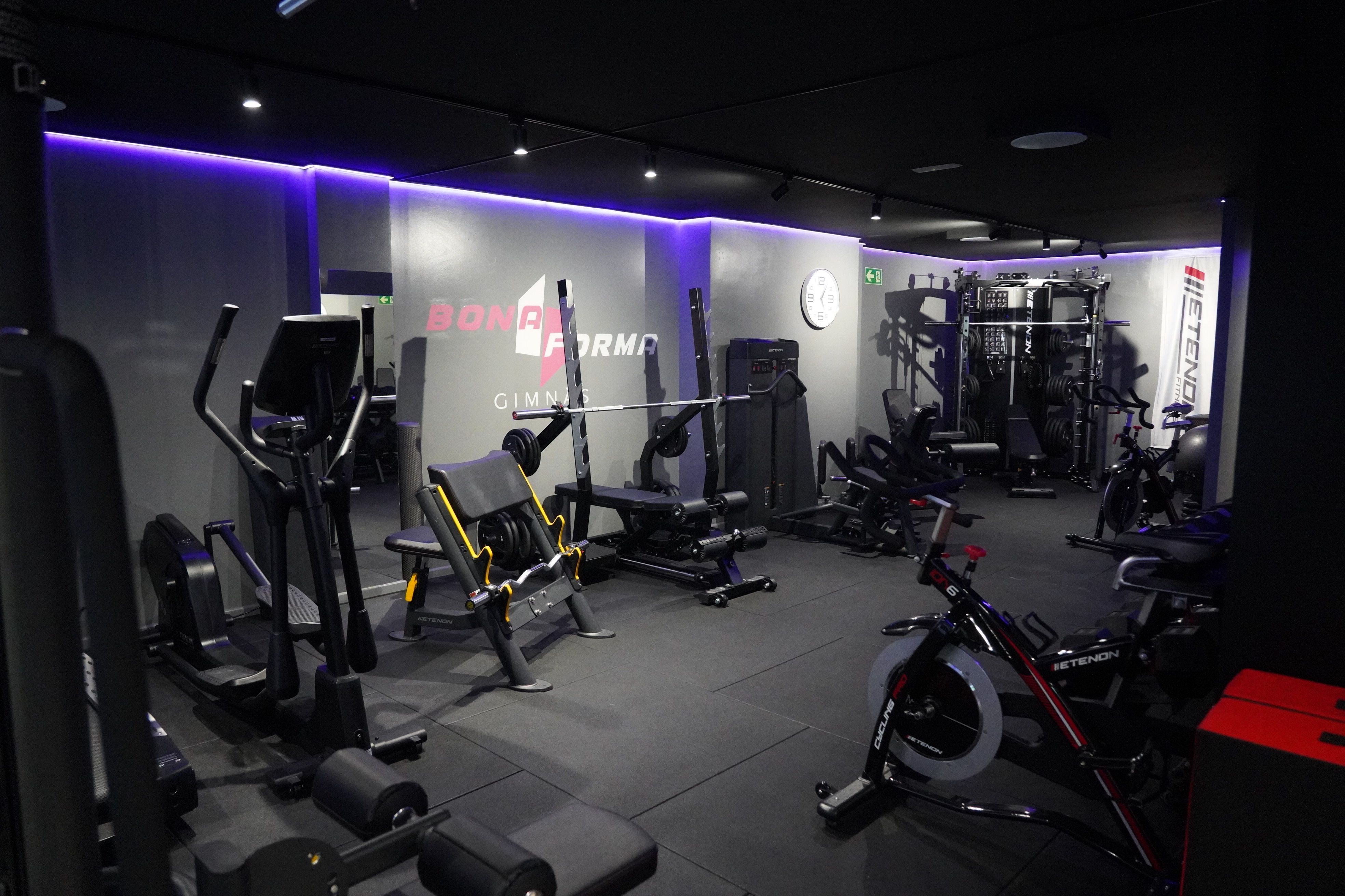 Sala de màquines del gimnàs Bona Forma.