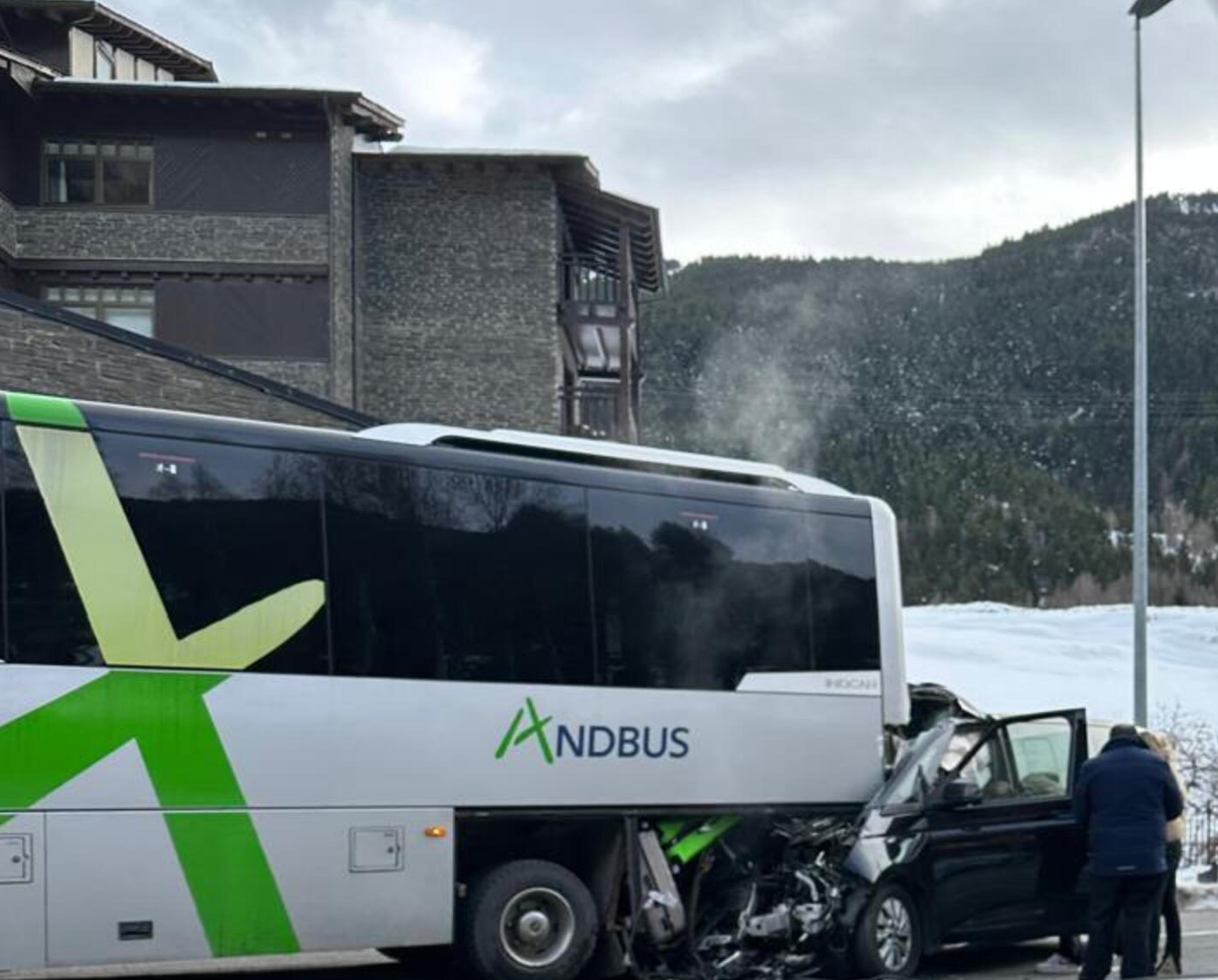 El xoc és, com a mínim, molt aparatós.