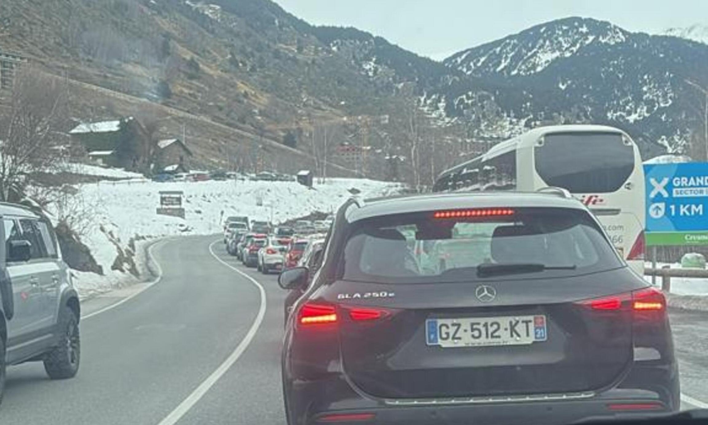 L'accident ha generat una forta retenció. L'accident ha generat una forta retenció.