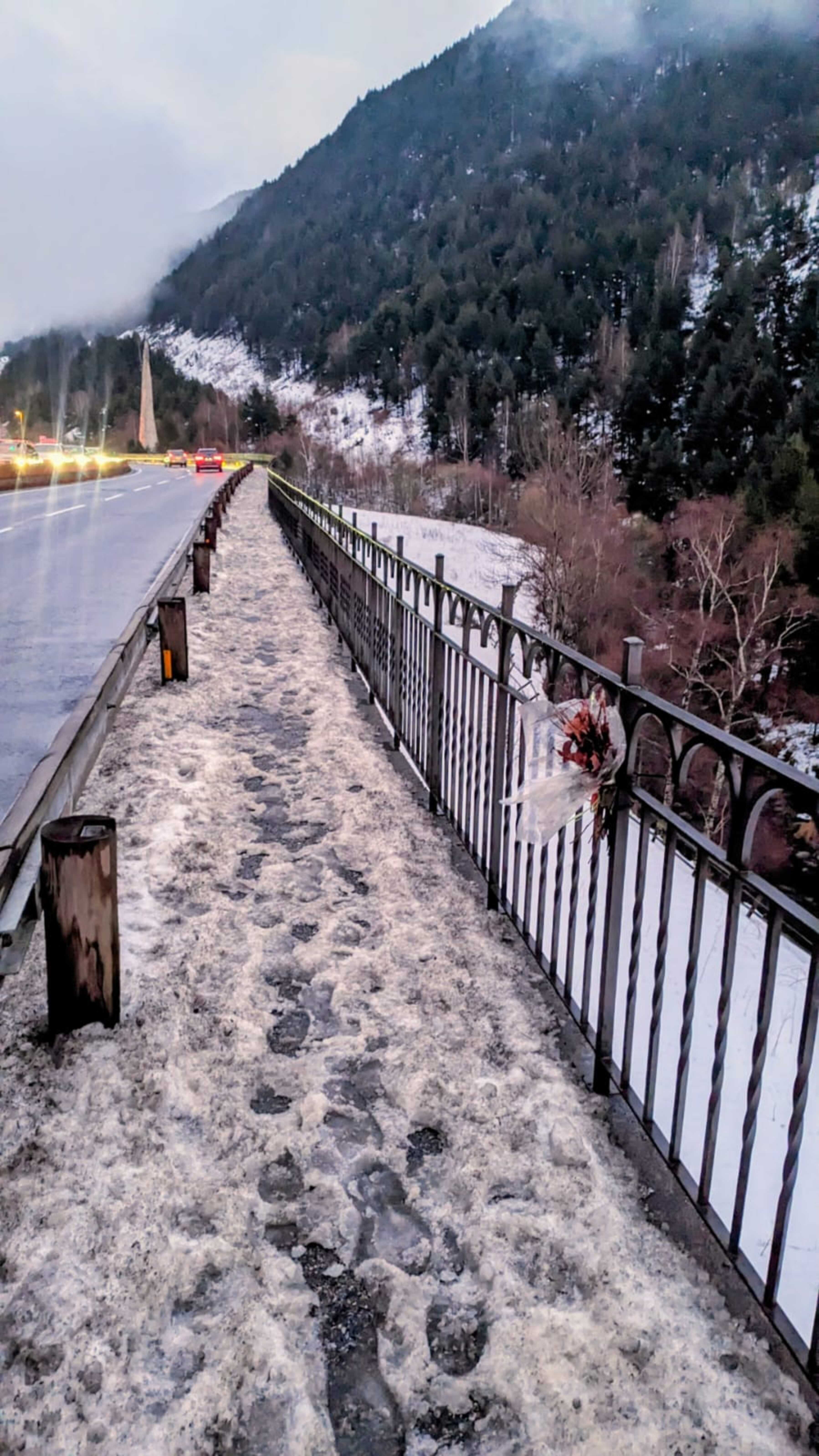 Estat que presentava fa uns dies la voravia, des de Sant Joan de Caselles fins al mur d'escalada.