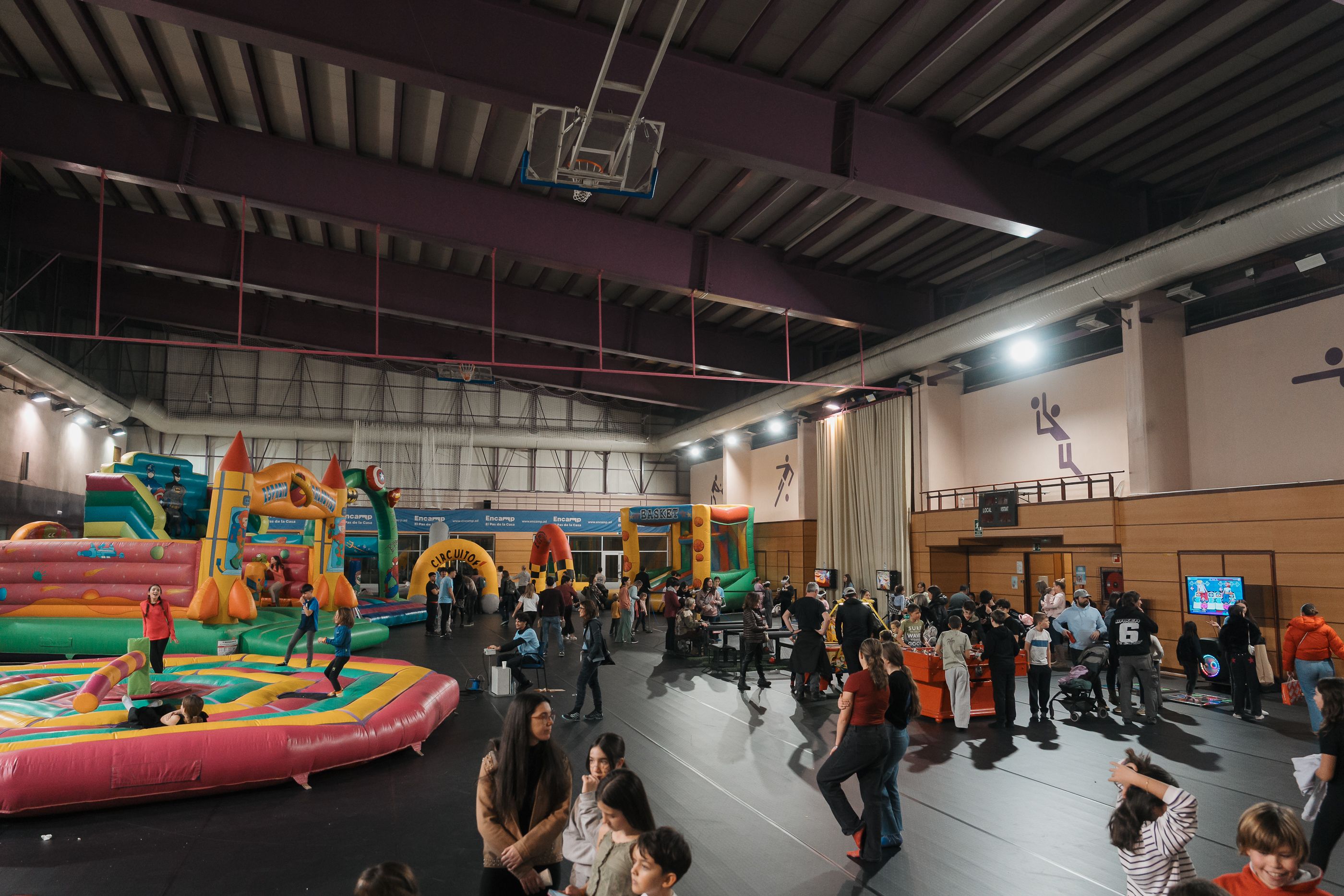 Una vista del saló al Pas de la Casa. 