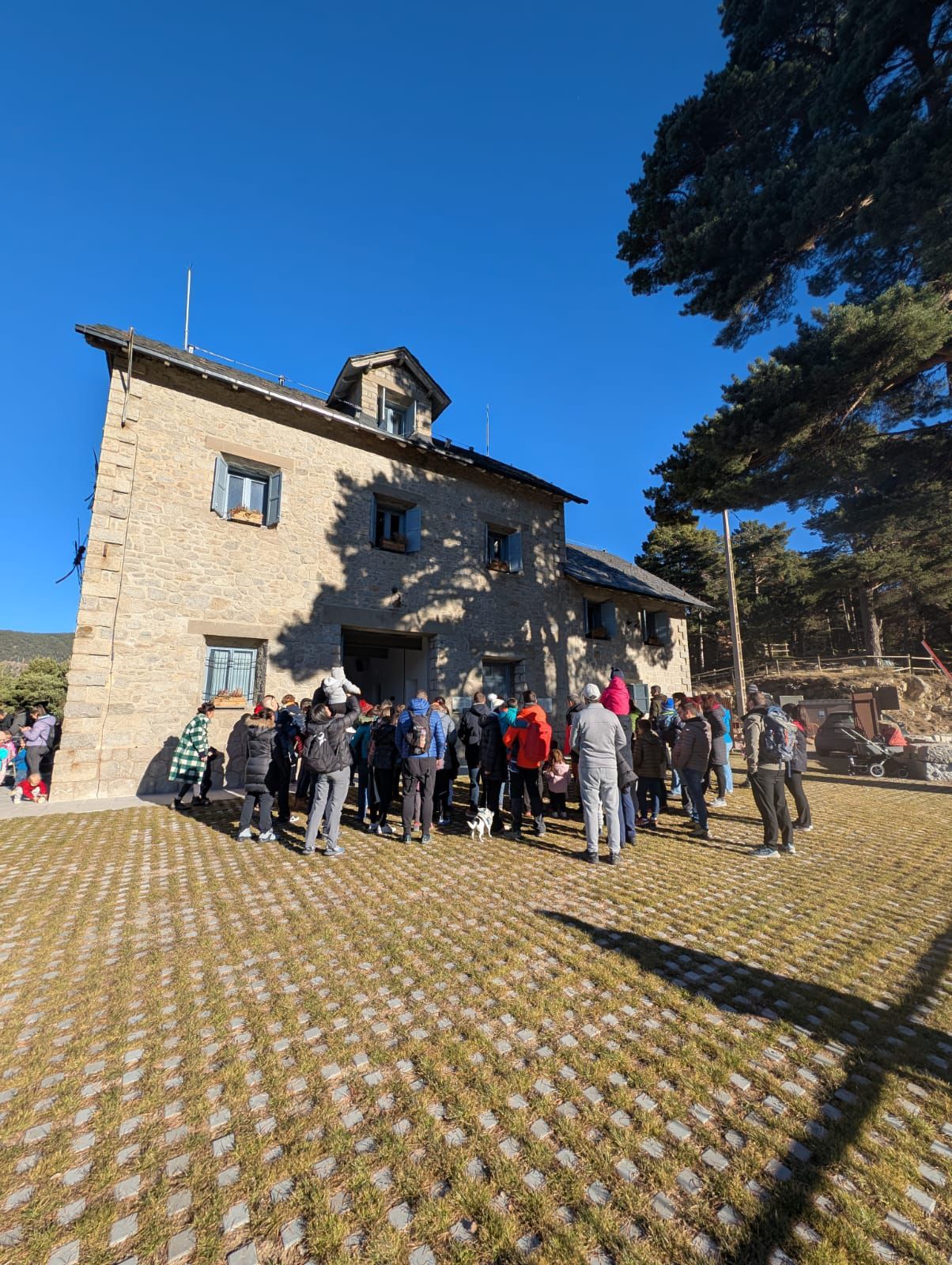 Imatge d’una de les visites al camí hidroelèctric d’Engolasters.